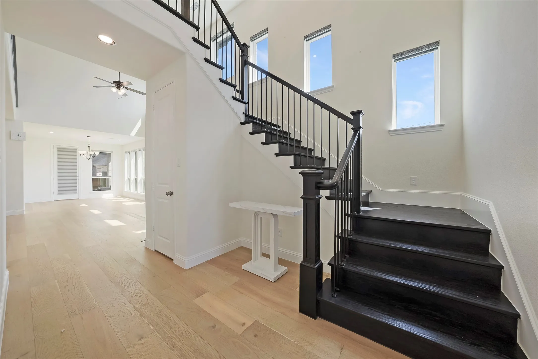 Single Family Residence For Sale in Collin County , 15513 Fringe Tree Road, Frisco, Texas 75035, 4 Bedroom, 4 Bathroom, 2 Garage spaces, 3,421 Sqft, built in 2023, mls#21289893, Real Estate Agent in Frisco, Homes For Sale in Collin county, Homes For Sale in Frisco, Realtor in Frisco Texas, Real Estate Brokerage Independent Realty Texas, Luminita Cordes Realtor