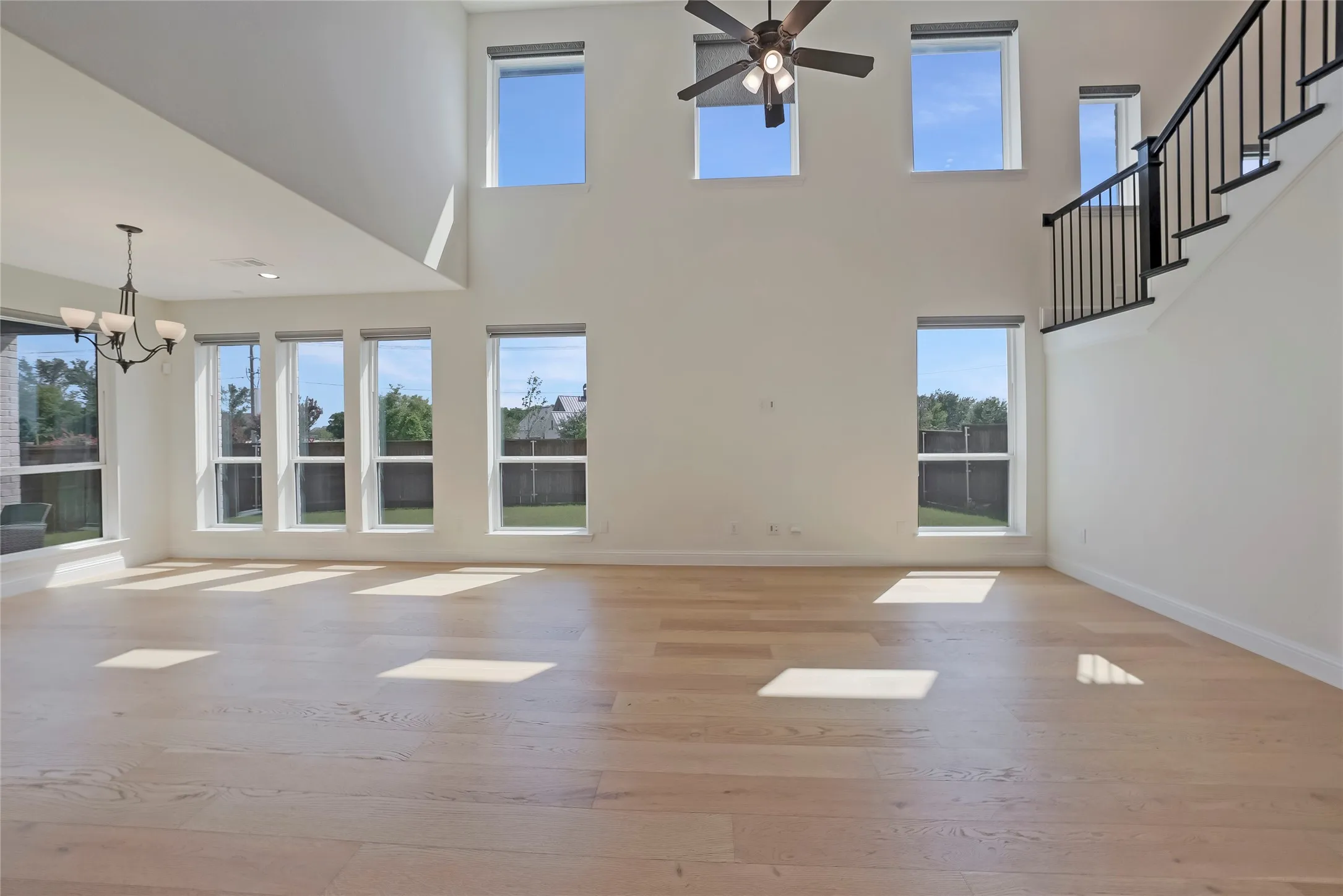 Single Family Residence For Sale in Collin County , 15513 Fringe Tree Road, Frisco, Texas 75035, 4 Bedroom, 4 Bathroom, 2 Garage spaces, 3,421 Sqft, built in 2023, mls#21289893, Real Estate Agent in Frisco, Homes For Sale in Collin county, Homes For Sale in Frisco, Realtor in Frisco Texas, Real Estate Brokerage Independent Realty Texas, Luminita Cordes Realtor