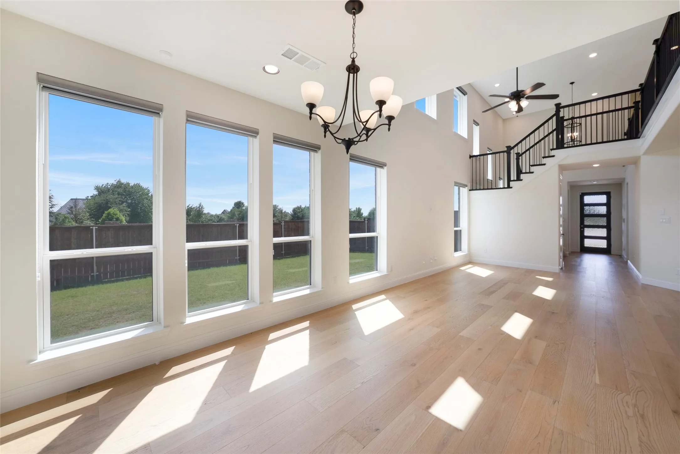 Single Family Residence For Sale in Collin County , 15513 Fringe Tree Road, Frisco, Texas 75035, 4 Bedroom, 4 Bathroom, 2 Garage spaces, 3,421 Sqft, built in 2023, mls#21289893, Real Estate Agent in Frisco, Homes For Sale in Collin county, Homes For Sale in Frisco, Realtor in Frisco Texas, Real Estate Brokerage Independent Realty Texas, Luminita Cordes Realtor