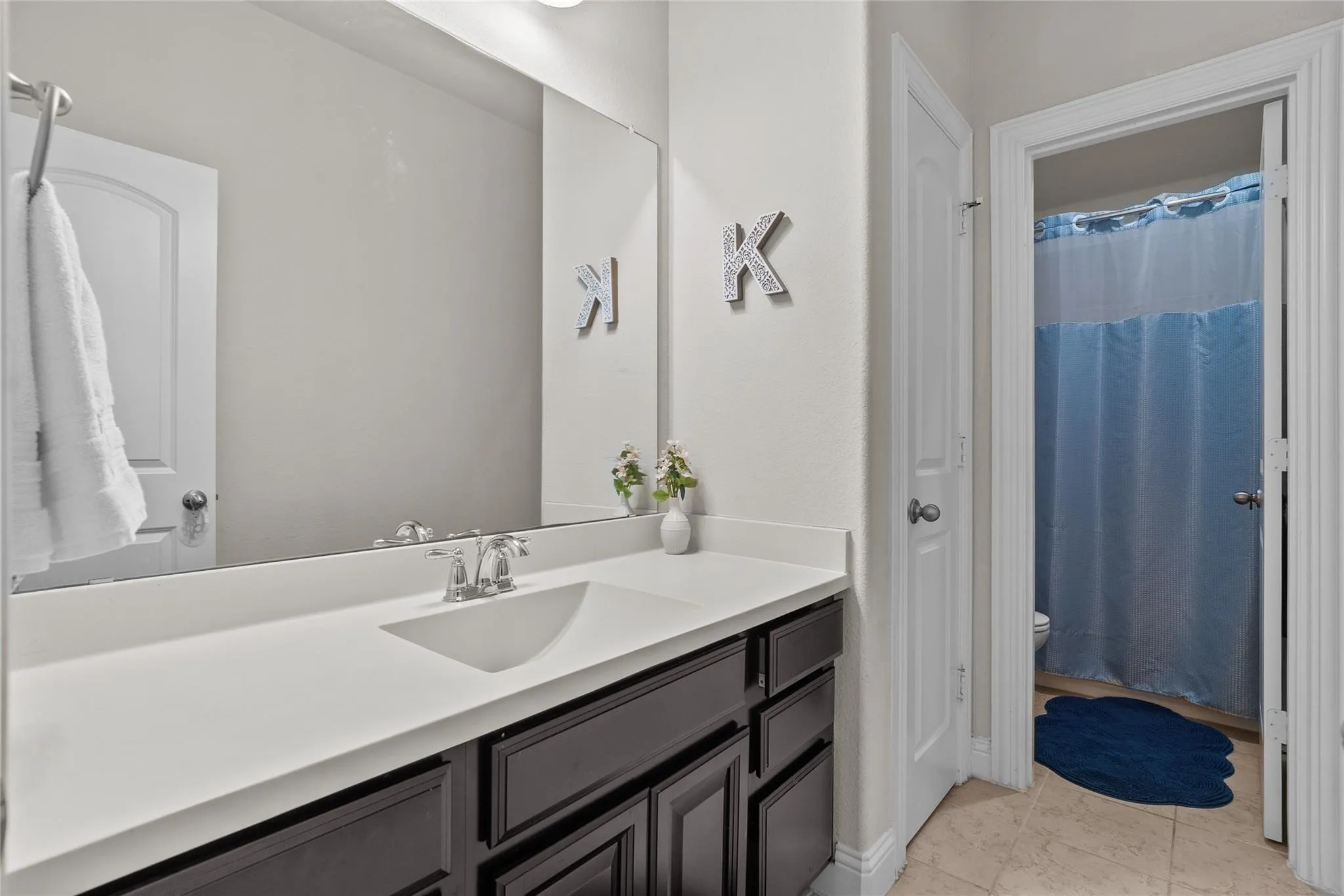 Single Family Residence For Sale in Denton County , 1416 9th Street, Argyle, Texas 76226, 4 Bedroom, 4 Bathroom, 3 Garage spaces, 3,721 Sqft, built in 2015, mls#21290743, Real Estate Agent in Argyle, Homes For Sale in Denton county, Homes For Sale in Argyle, Realtor in Argyle Texas, Real Estate Brokerage Independent Realty Texas, Luminita Cordes Realtor