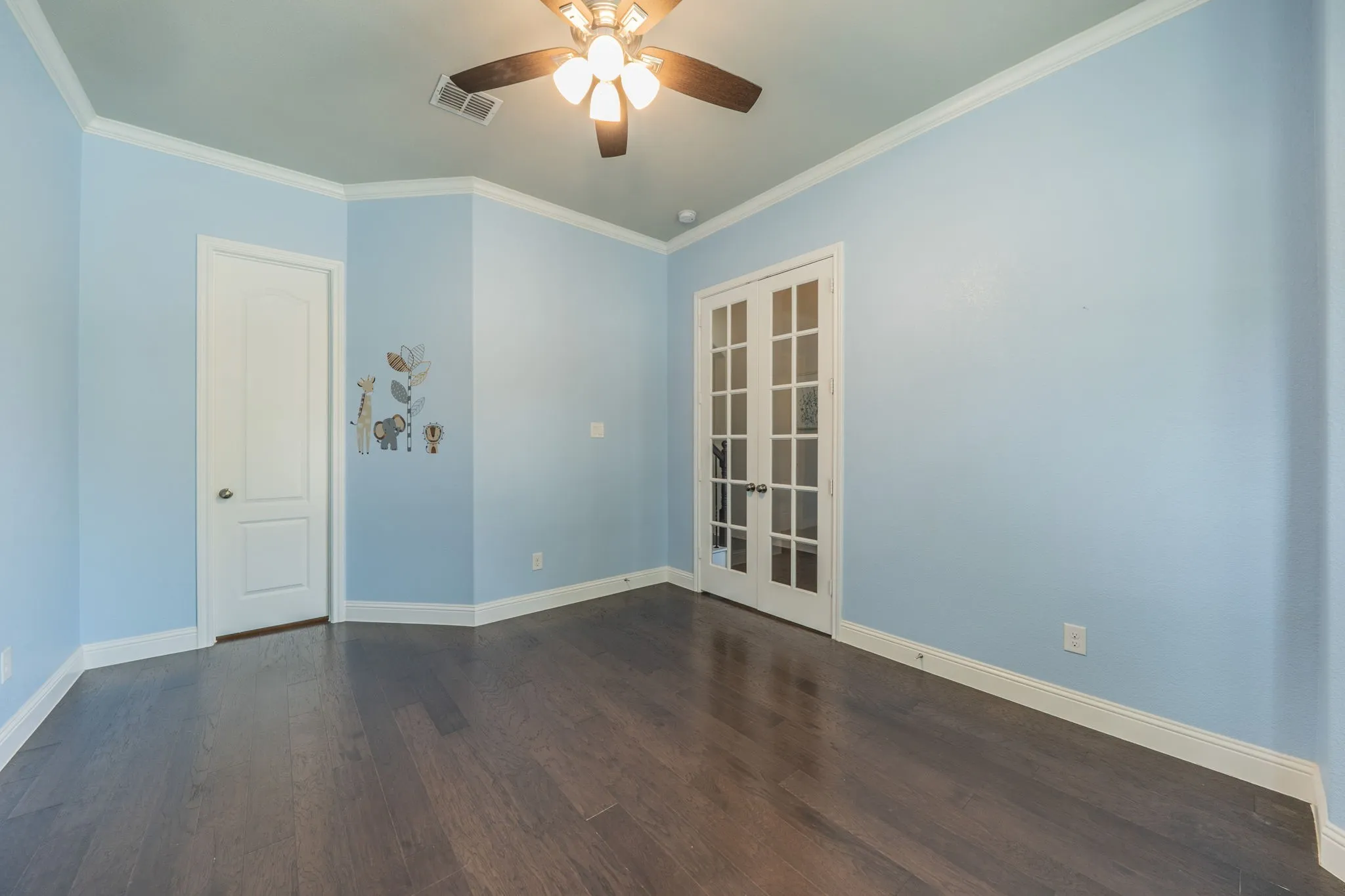 Single Family Residence For Sale in Tarrant County , 5904 Richmond Drive, North Richland Hills, Texas 76180, 4 Bedroom, 3 Bathroom, 2 Garage spaces, 3,130 Sqft, built in 2017, mls#21289989, Real Estate Agent in North Richland Hills, Homes For Sale in Tarrant county, Homes For Sale in North Richland Hills, Realtor in North Richland Hills Texas, Real Estate Brokerage Independent Realty Texas, Luminita Cordes Realtor