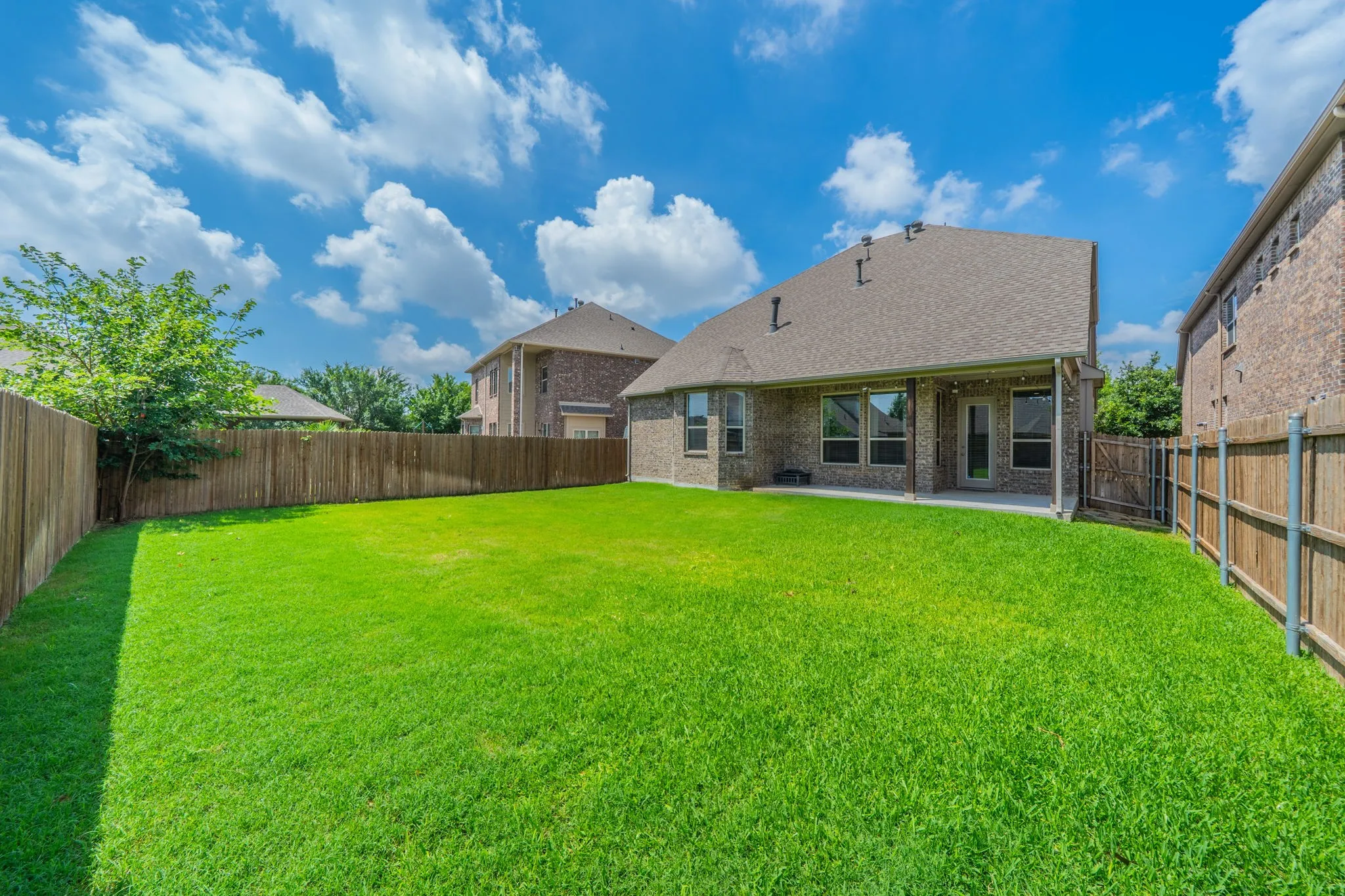Plenty of room for children or pets to roam! Plus the house is one block from the Cotton Belt Trail!
