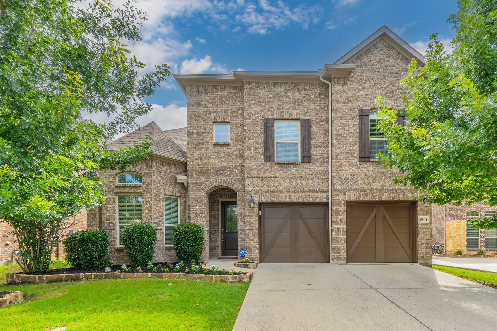 Single Family Residence For Sale in Tarrant County , 5904 Richmond Drive, North Richland Hills, Texas 76180, 4 Bedroom, 3 Bathroom, 2 Garage spaces, 3,130 Sqft, built in 2017, mls#21289989, Real Estate Agent in North Richland Hills, Homes For Sale in Tarrant county, Homes For Sale in North Richland Hills, Realtor in North Richland Hills Texas, Real Estate Brokerage Independent Realty Texas, Luminita Cordes Realtor
