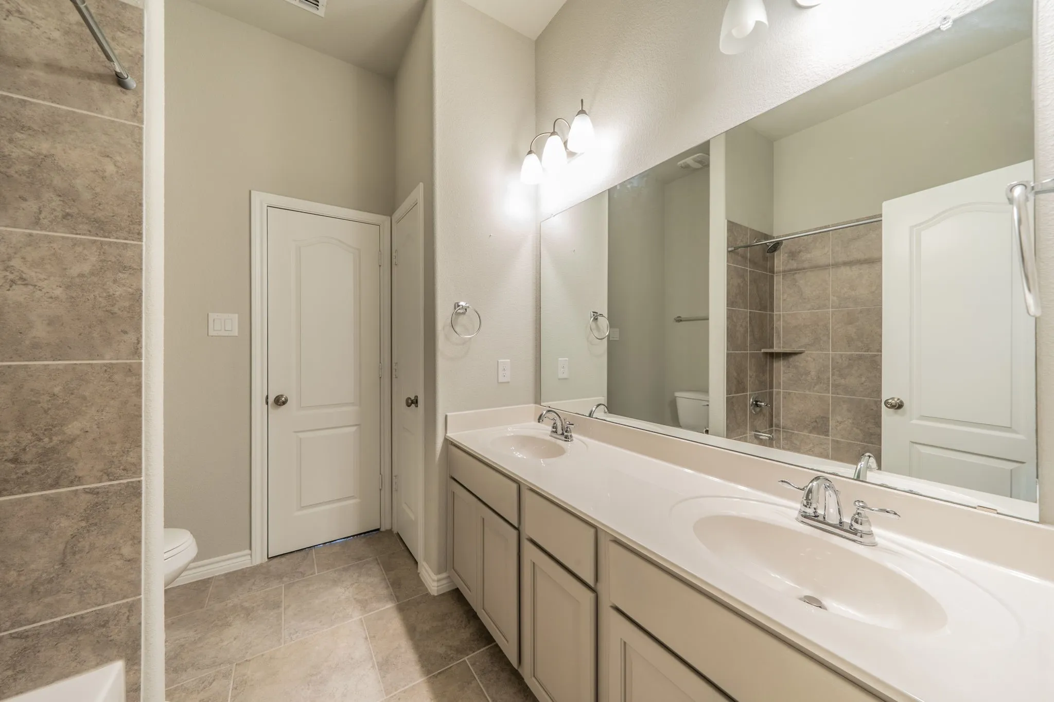 Upstairs bathroom