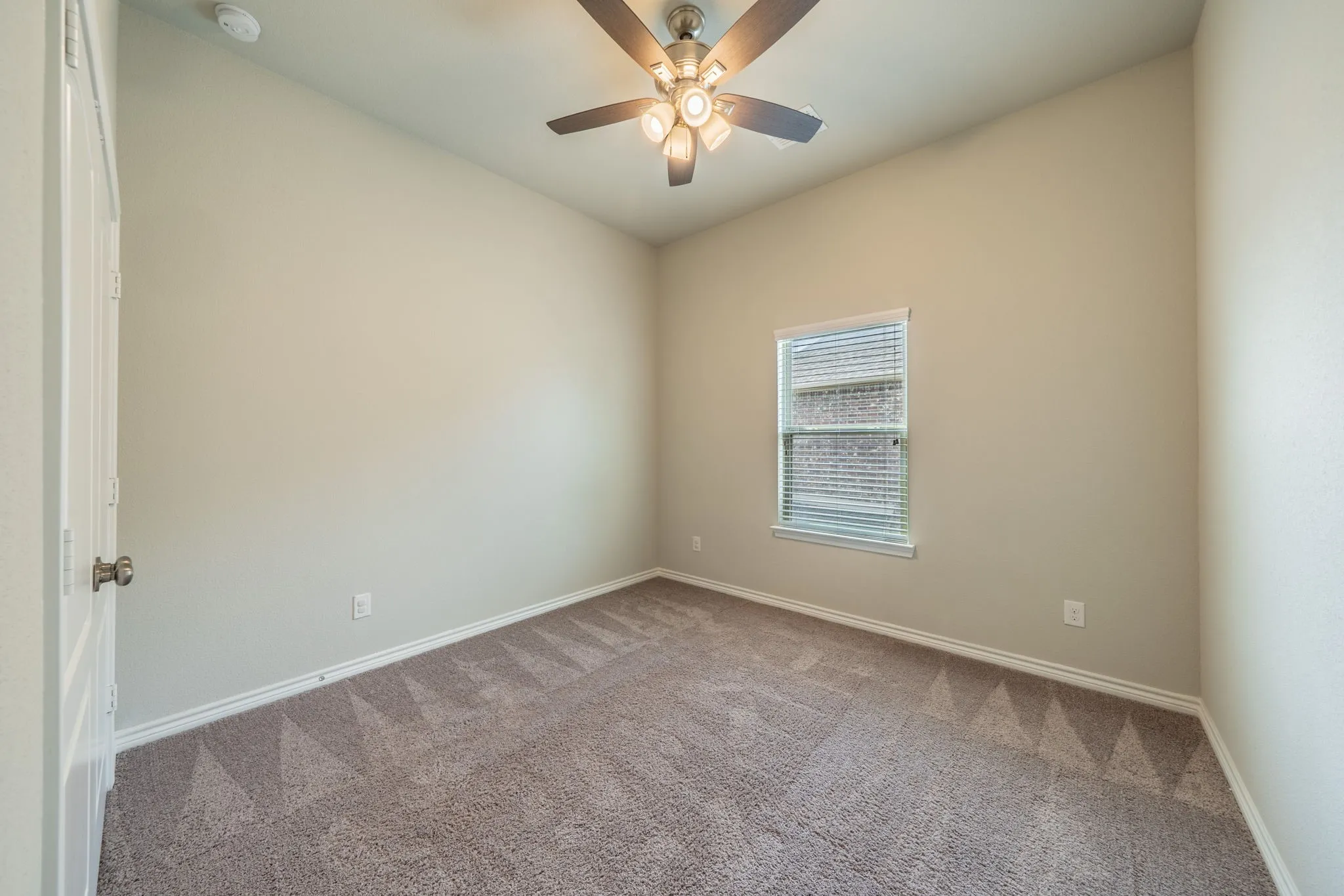 Single Family Residence For Sale in Tarrant County , 5904 Richmond Drive, North Richland Hills, Texas 76180, 4 Bedroom, 3 Bathroom, 2 Garage spaces, 3,130 Sqft, built in 2017, mls#21289989, Real Estate Agent in North Richland Hills, Homes For Sale in Tarrant county, Homes For Sale in North Richland Hills, Realtor in North Richland Hills Texas, Real Estate Brokerage Independent Realty Texas, Luminita Cordes Realtor