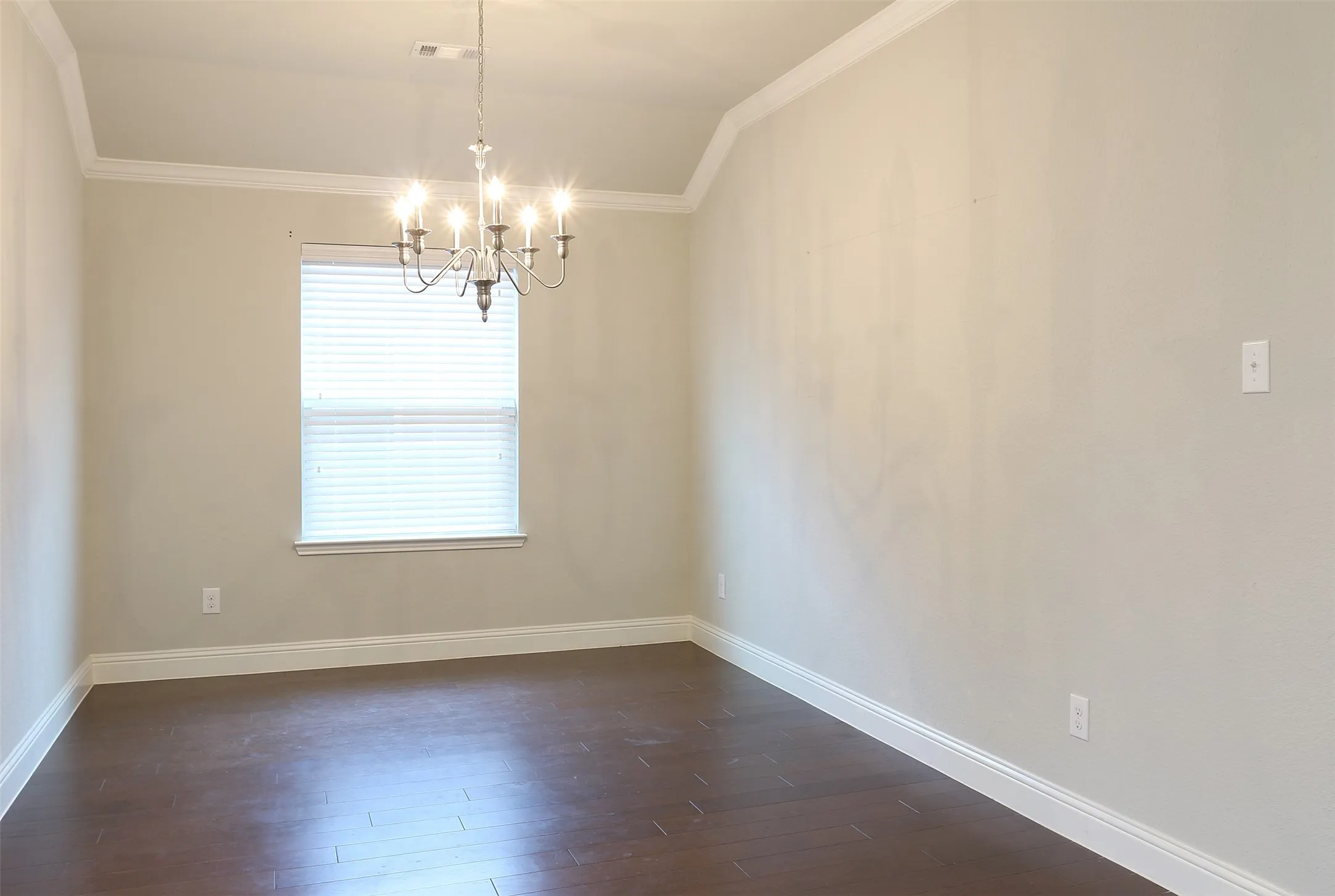 Single Family Residence For Rent in Collin County , 1108 Kingston Court, Anna, Texas 75409, 4 Bedroom, 3 Bathroom, 2 Garage spaces, 2,098 Sqft, built in 2016, mls#21290818, Real Estate Agent in Anna, Homes For Rent in Collin county, Homes For Rent in Anna, Realtor in Anna Texas, Real Estate Brokerage Independent Realty Texas, Luminita Cordes Realtor