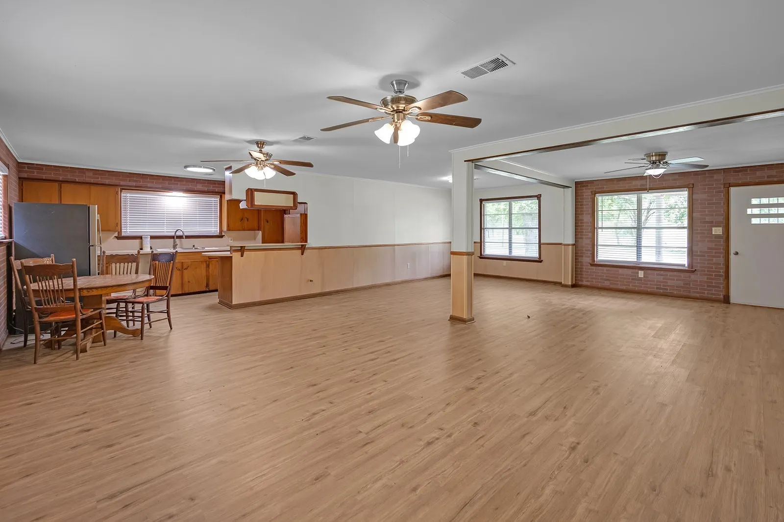 Single Family Residence For Sale in Bosque County , 601 John Street, Morgan, Texas 76671, 2 Bedroom, 2 Bathroom, Garage spaces, 1,590 Sqft, built in 1960, Price $375,000, mls#21288836, Real Estate Agent in Morgan, Homes For Sale in Bosque county, Homes For Sale in Morgan, Realtor in Morgan Texas, Real Estate Brokerage Independent Realty Texas, Luminita Cordes Realtor