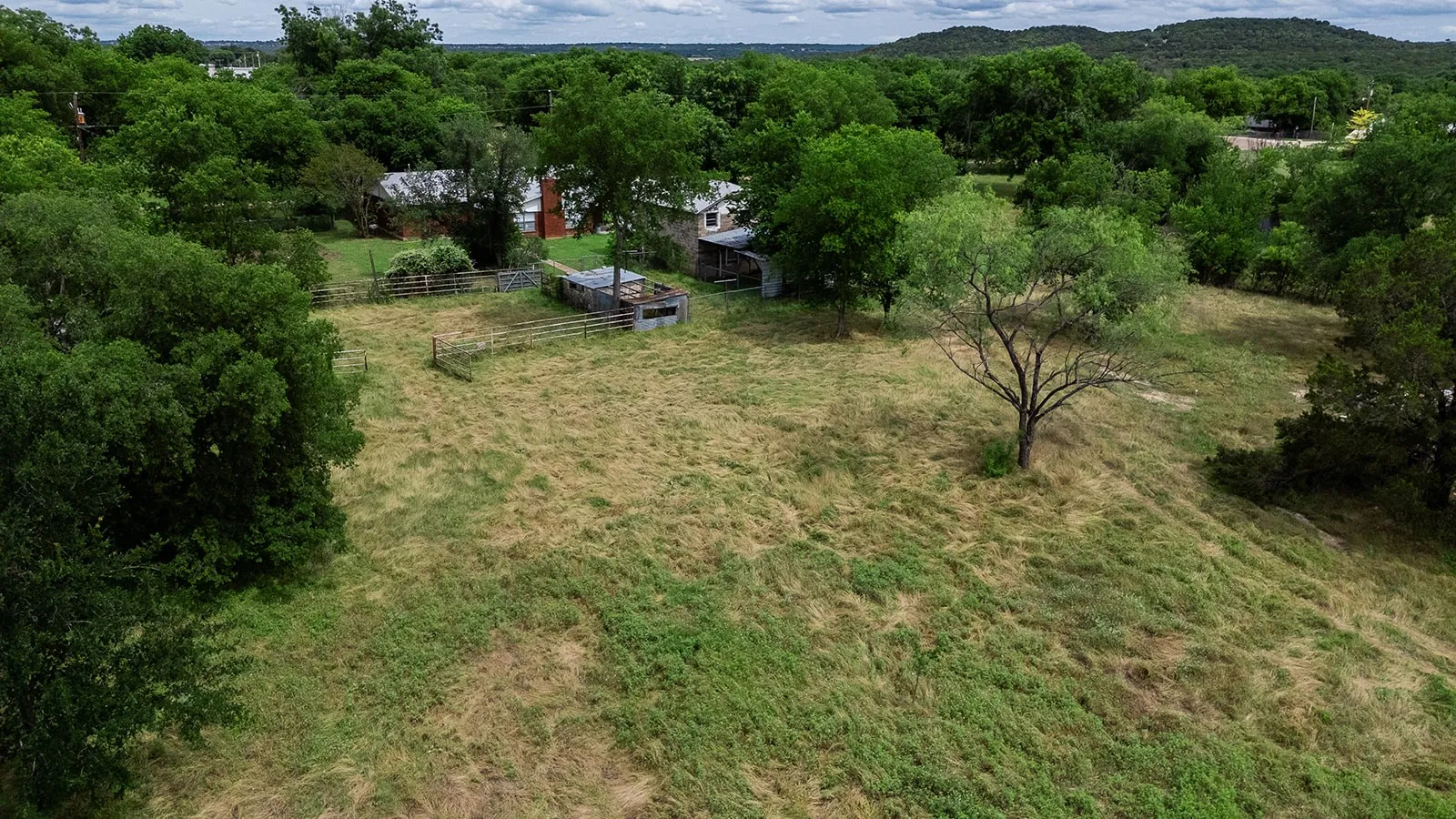 Single Family Residence For Sale in Bosque County , 601 John Street, Morgan, Texas 76671, 2 Bedroom, 2 Bathroom, Garage spaces, 1,590 Sqft, built in 1960, Price $375,000, mls#21288836, Real Estate Agent in Morgan, Homes For Sale in Bosque county, Homes For Sale in Morgan, Realtor in Morgan Texas, Real Estate Brokerage Independent Realty Texas, Luminita Cordes Realtor