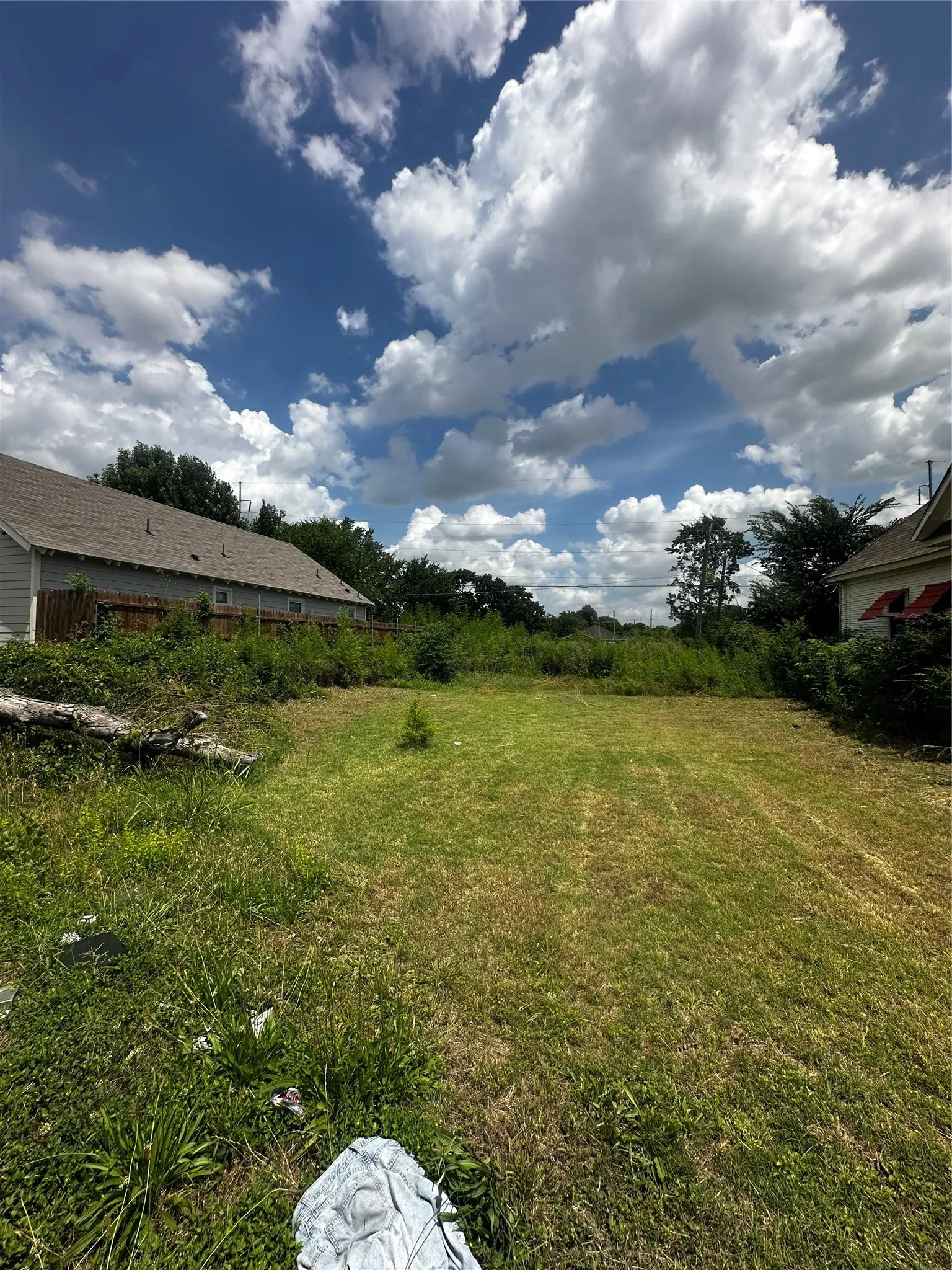 Improved Land For Sale in Tarrant County , 915 E Hattie Street, Fort Worth, Texas 76104, 0, 0, Garage spaces, 0 Sqft, built in 0, Price $110,000, mls#21290824, Real Estate Agent in Fort Worth, Homes For Sale in Tarrant county, Homes For Sale in Fort Worth, Realtor in Fort Worth Texas, Real Estate Brokerage Independent Realty Texas, Luminita Cordes Realtor