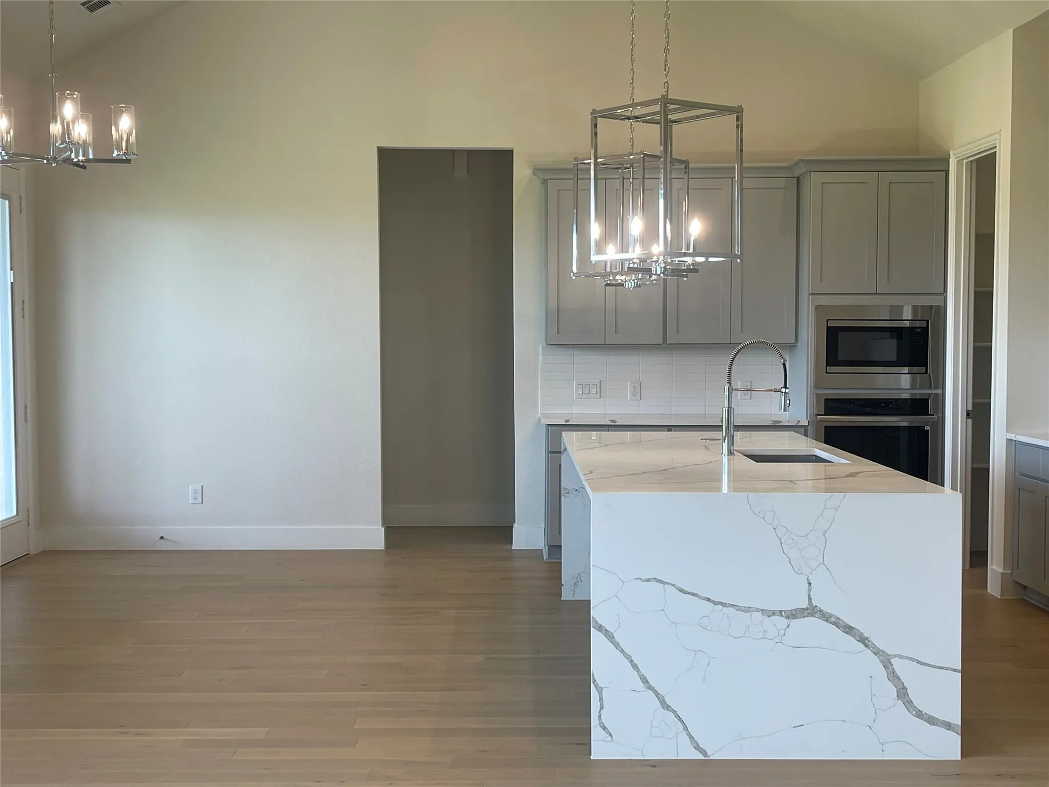 Single Family Residence For Sale in Ellis County , 141 Olson Road, Waxahachie, Texas 75167, 4 Bedroom, 3 Bathroom, 2 Garage spaces, 2,627 Sqft, built in 2024, mls#21290831, Real Estate Agent in Waxahachie, Homes For Sale in Ellis county, Homes For Sale in Waxahachie, Realtor in Waxahachie Texas, Real Estate Brokerage Independent Realty Texas, Luminita Cordes Realtor