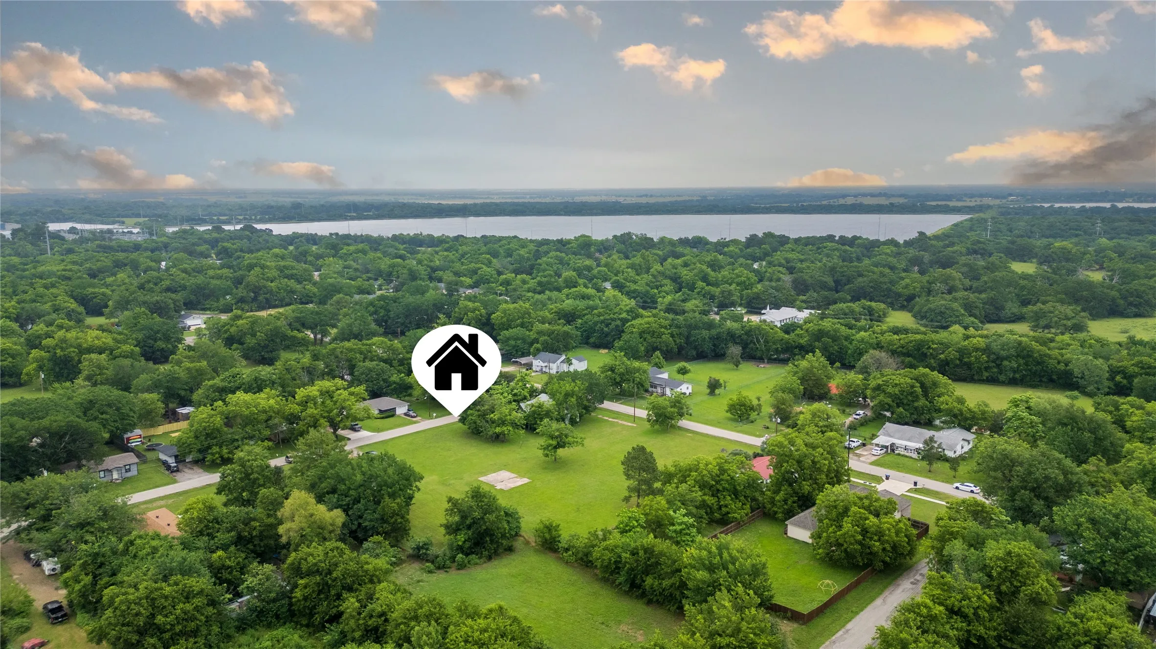 Unimproved Land For Sale in Hunt County , 606 Main Street, Greenville, Texas 75401, 0, 0, Garage spaces, 0 Sqft, built in 0, mls#21290835, Real Estate Agent in Greenville, Homes For Sale in Hunt county, Homes For Sale in Greenville, Realtor in Greenville Texas, Real Estate Brokerage Independent Realty Texas, Luminita Cordes Realtor