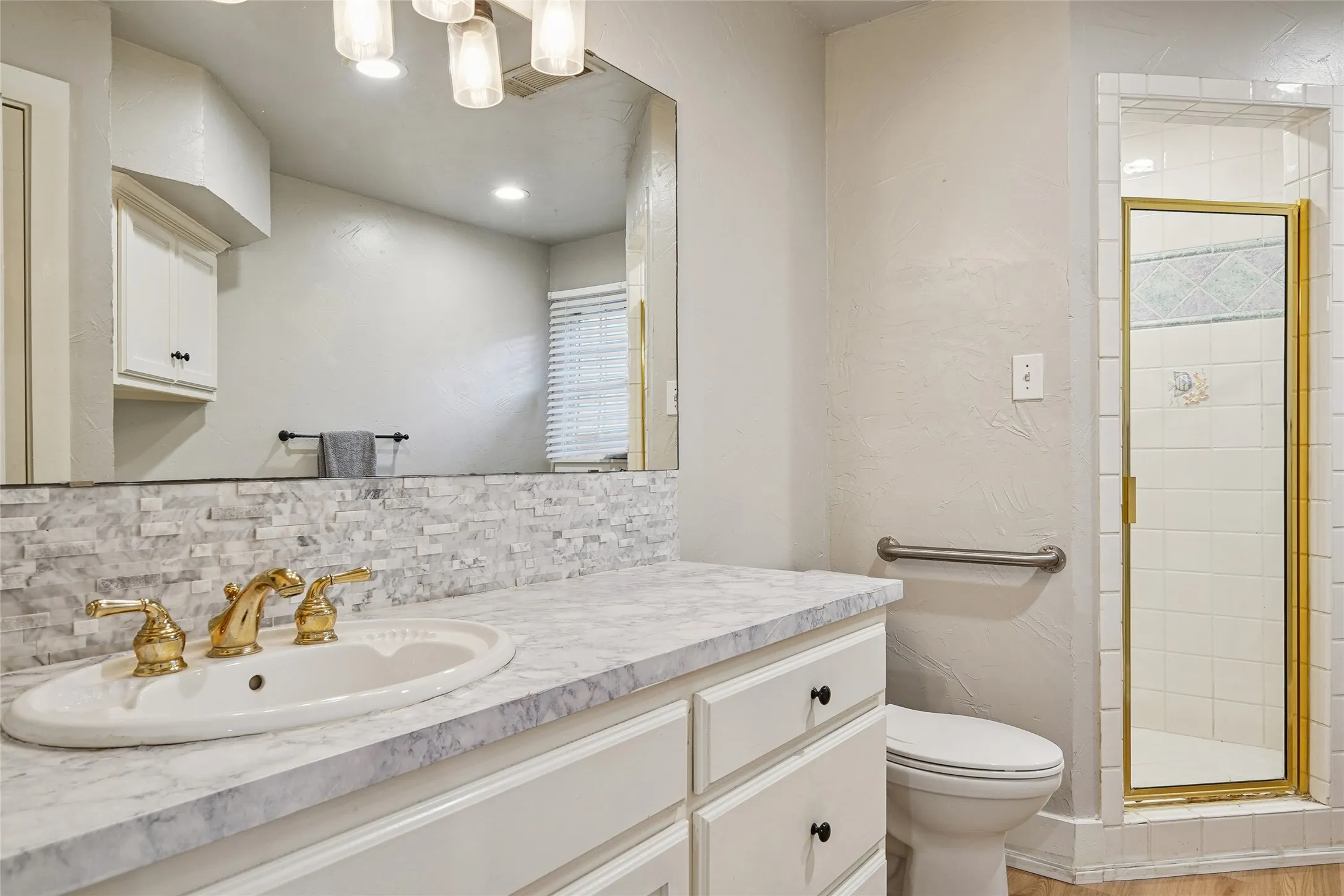 Guest House Bath