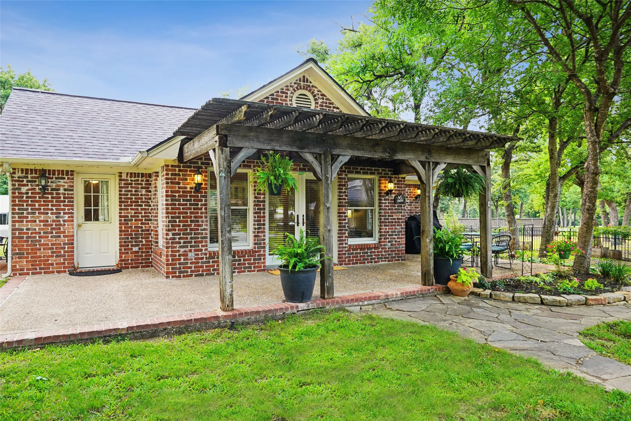 Guest house