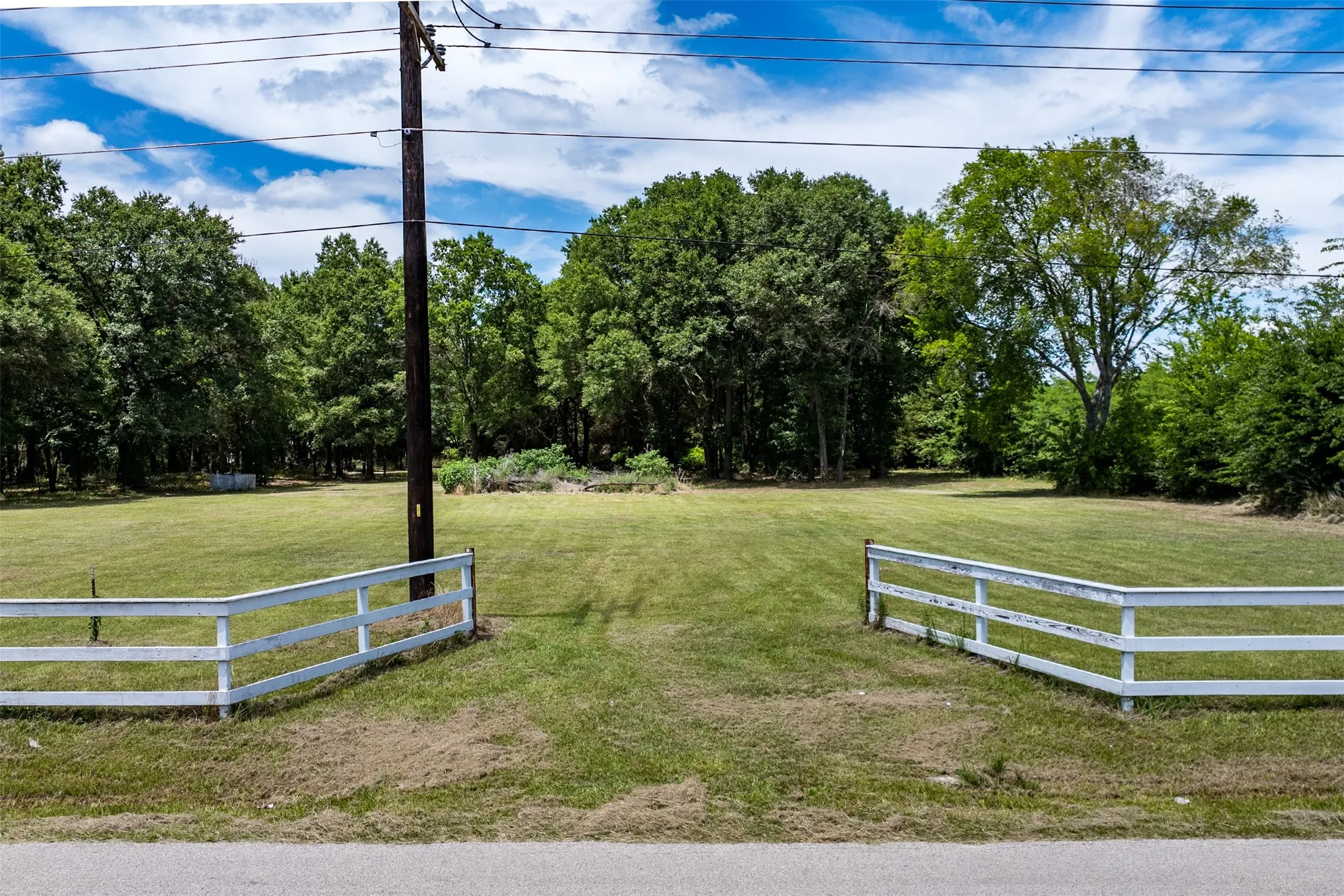 Improved Land For Sale in Henderson County , 212 E Will White Road, Tool, Texas 75143, 0, 0, Garage spaces, 0 Sqft, built in 0, Price $180,000, mls#21290822, Real Estate Agent in Tool, Homes For Sale in Henderson county, Homes For Sale in Tool, Realtor in Tool Texas, Real Estate Brokerage Independent Realty Texas, Luminita Cordes Realtor