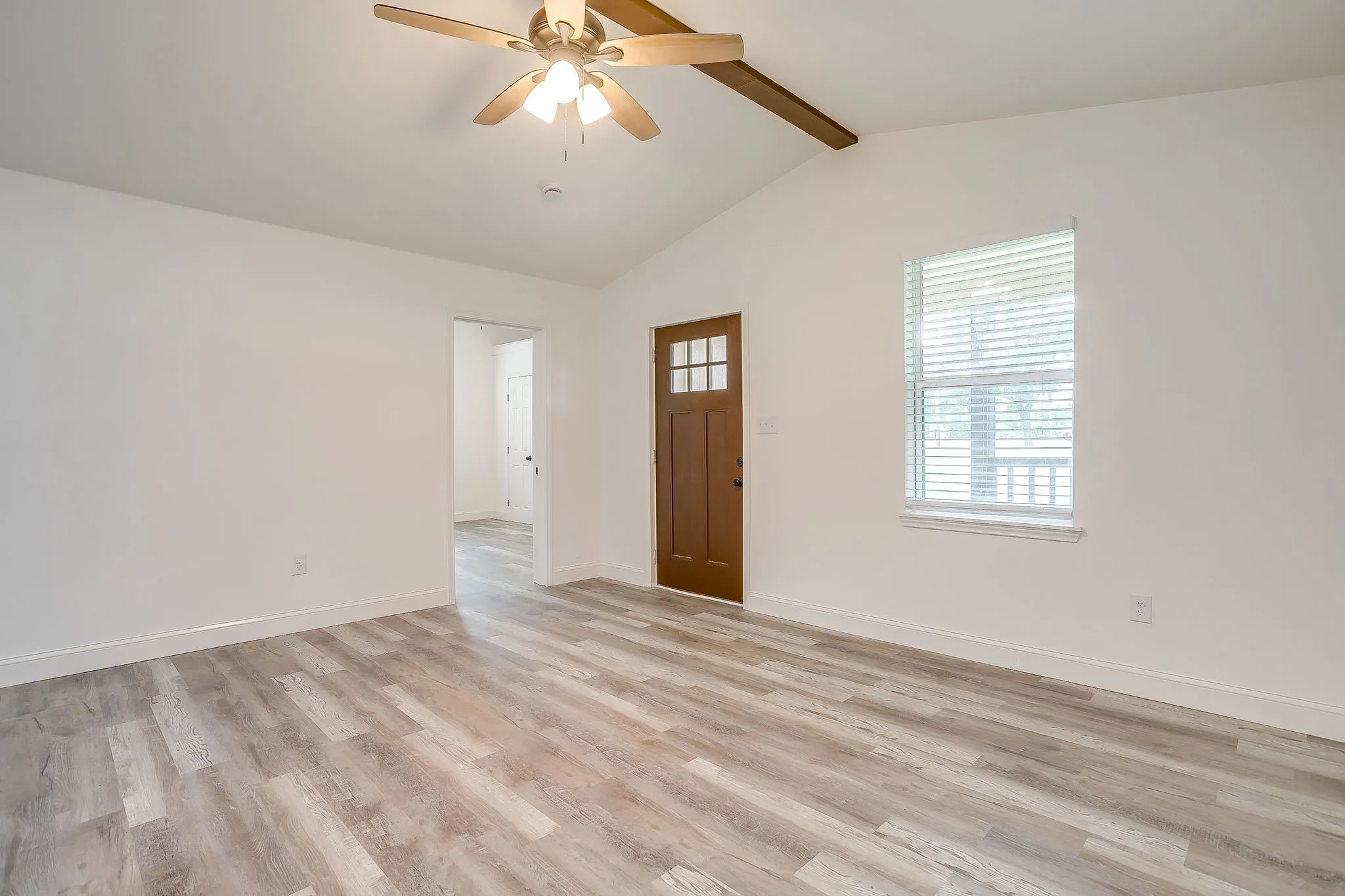 Single Family Residence For Sale in Parker County , 1115 Hanover Street, Weatherford, Texas 76086, 3 Bedroom, 1 Bathroom, Garage spaces, 1,118 Sqft, built in 0, mls#21290862, Real Estate Agent in Weatherford, Homes For Sale in Parker county, Homes For Sale in Weatherford, Realtor in Weatherford Texas, Real Estate Brokerage Independent Realty Texas, Luminita Cordes Realtor