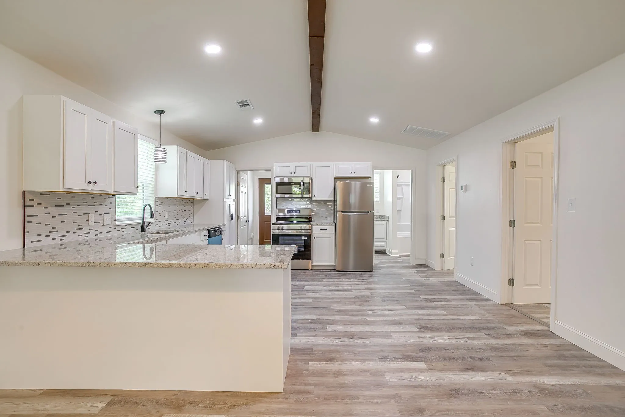 Single Family Residence For Sale in Parker County , 1115 Hanover Street, Weatherford, Texas 76086, 3 Bedroom, 1 Bathroom, Garage spaces, 1,118 Sqft, built in 0, mls#21290862, Real Estate Agent in Weatherford, Homes For Sale in Parker county, Homes For Sale in Weatherford, Realtor in Weatherford Texas, Real Estate Brokerage Independent Realty Texas, Luminita Cordes Realtor