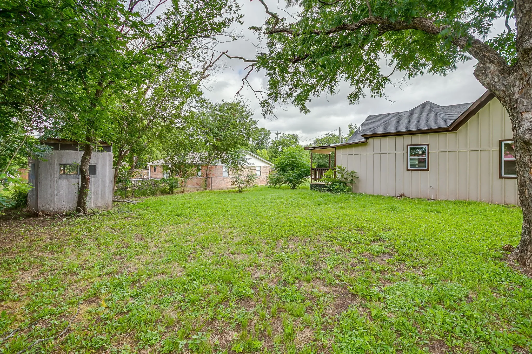 Single Family Residence For Sale in Parker County , 1115 Hanover Street, Weatherford, Texas 76086, 3 Bedroom, 1 Bathroom, Garage spaces, 1,118 Sqft, built in 0, mls#21290862, Real Estate Agent in Weatherford, Homes For Sale in Parker county, Homes For Sale in Weatherford, Realtor in Weatherford Texas, Real Estate Brokerage Independent Realty Texas, Luminita Cordes Realtor