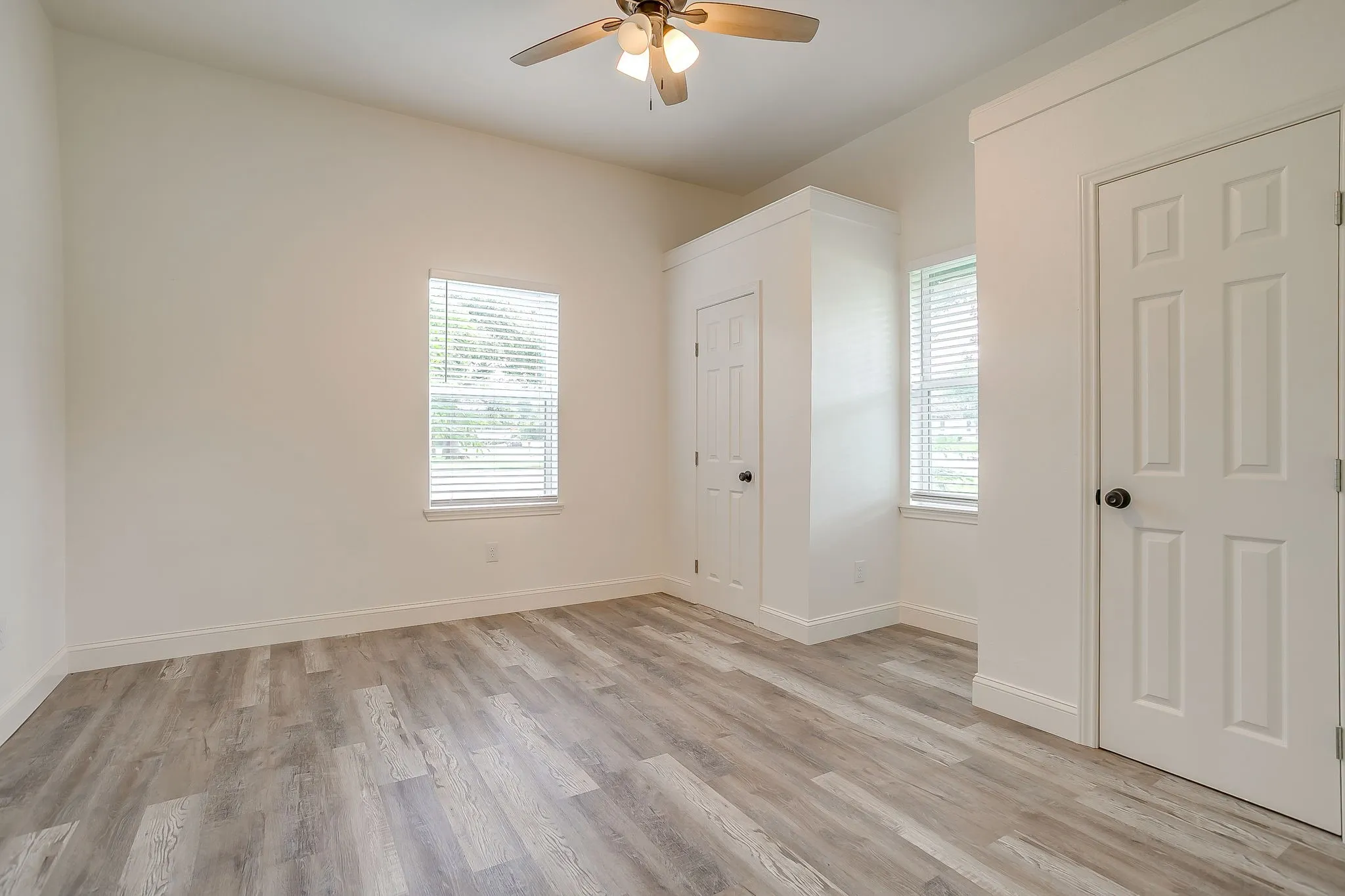 Single Family Residence For Sale in Parker County , 1115 Hanover Street, Weatherford, Texas 76086, 3 Bedroom, 1 Bathroom, Garage spaces, 1,118 Sqft, built in 0, mls#21290862, Real Estate Agent in Weatherford, Homes For Sale in Parker county, Homes For Sale in Weatherford, Realtor in Weatherford Texas, Real Estate Brokerage Independent Realty Texas, Luminita Cordes Realtor