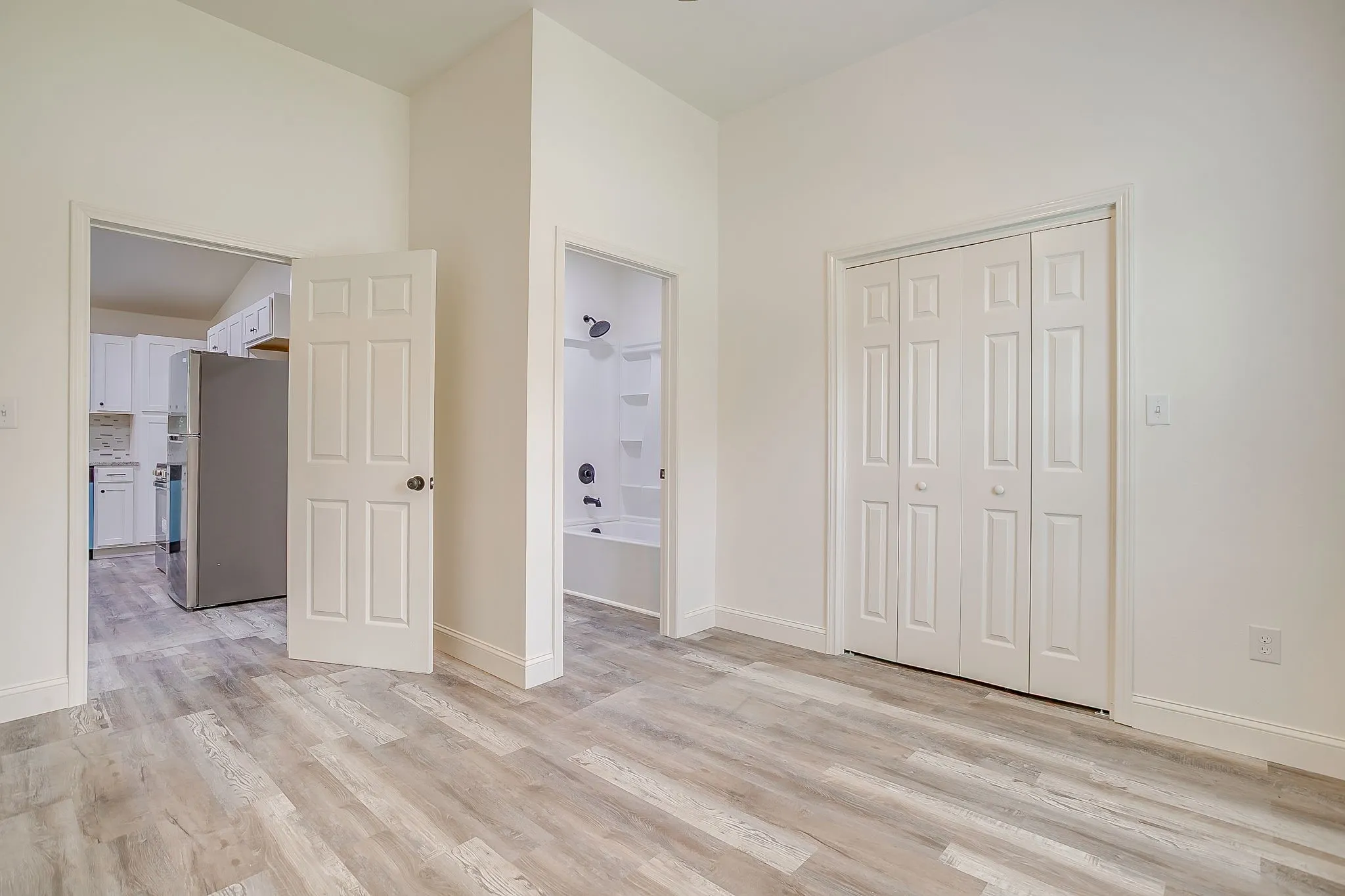 Single Family Residence For Sale in Parker County , 1115 Hanover Street, Weatherford, Texas 76086, 3 Bedroom, 1 Bathroom, Garage spaces, 1,118 Sqft, built in 0, mls#21290862, Real Estate Agent in Weatherford, Homes For Sale in Parker county, Homes For Sale in Weatherford, Realtor in Weatherford Texas, Real Estate Brokerage Independent Realty Texas, Luminita Cordes Realtor