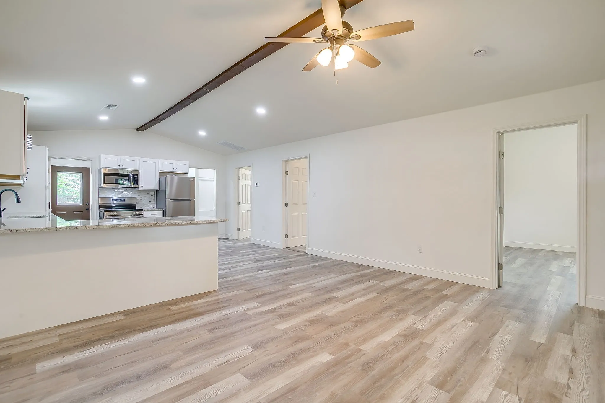 Single Family Residence For Sale in Parker County , 1115 Hanover Street, Weatherford, Texas 76086, 3 Bedroom, 1 Bathroom, Garage spaces, 1,118 Sqft, built in 0, mls#21290862, Real Estate Agent in Weatherford, Homes For Sale in Parker county, Homes For Sale in Weatherford, Realtor in Weatherford Texas, Real Estate Brokerage Independent Realty Texas, Luminita Cordes Realtor