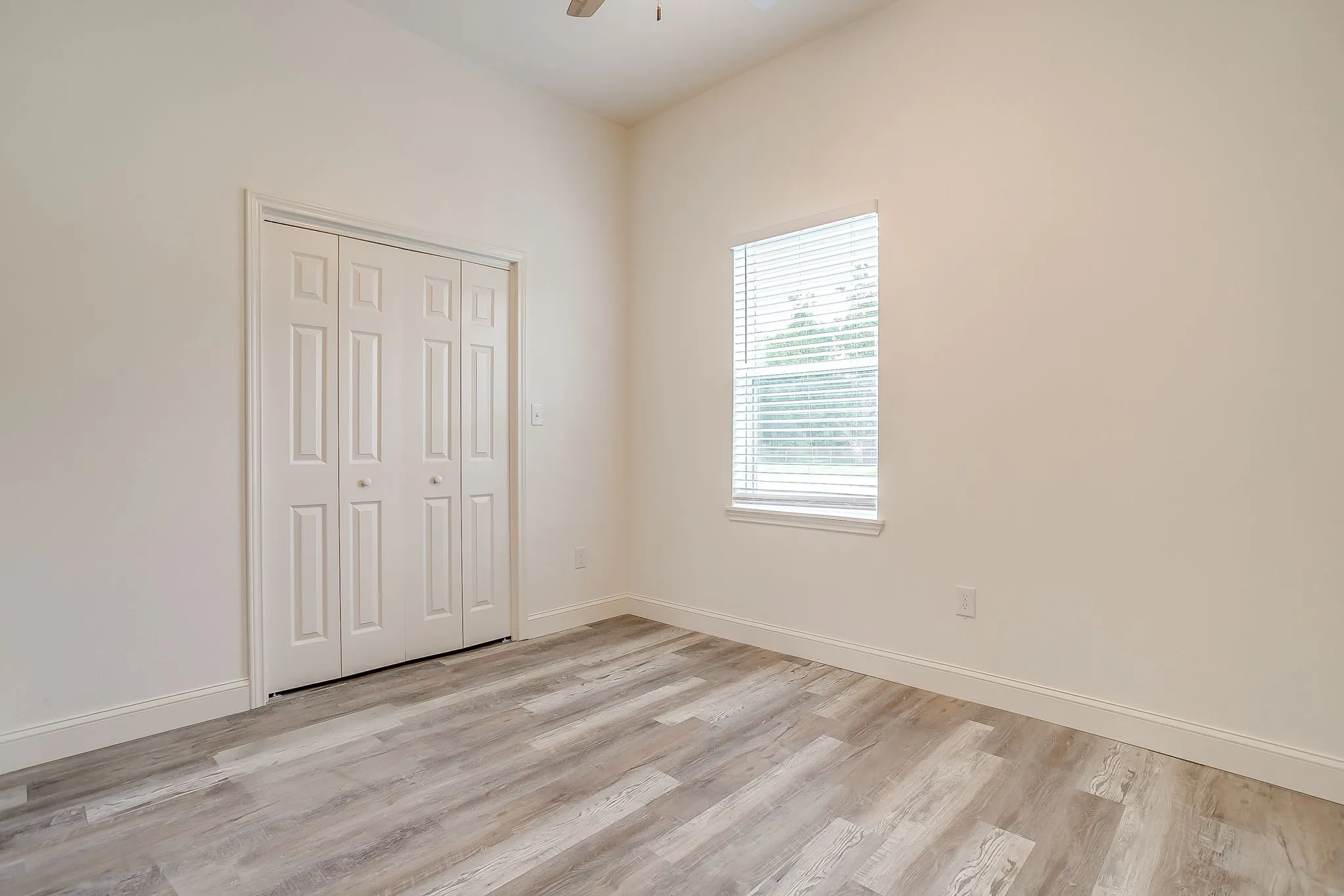 Single Family Residence For Sale in Parker County , 1115 Hanover Street, Weatherford, Texas 76086, 3 Bedroom, 1 Bathroom, Garage spaces, 1,118 Sqft, built in 0, mls#21290862, Real Estate Agent in Weatherford, Homes For Sale in Parker county, Homes For Sale in Weatherford, Realtor in Weatherford Texas, Real Estate Brokerage Independent Realty Texas, Luminita Cordes Realtor