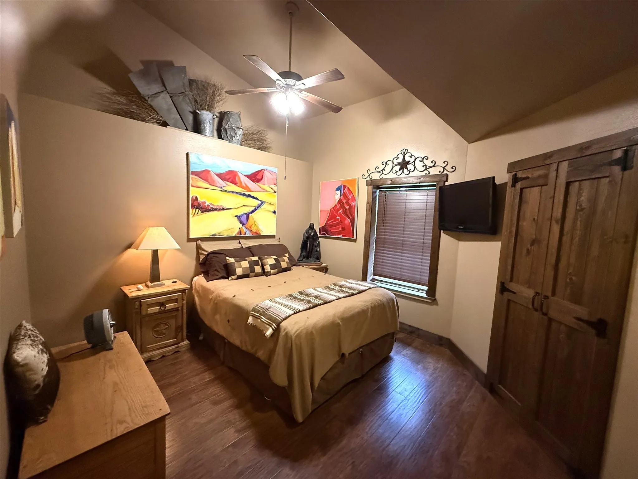 Single Family Residence For Sale in Van Zandt County , 440 VZ County Road 4814, Ben Wheeler, Texas 75754, 3 Bedroom, 3 Bathroom, Garage spaces, 2,008 Sqft, built in 1999, mls#21290868, Real Estate Agent in Ben Wheeler, Homes For Sale in Van Zandt county, Homes For Sale in Ben Wheeler, Realtor in Ben Wheeler Texas, Real Estate Brokerage Independent Realty Texas, Luminita Cordes Realtor