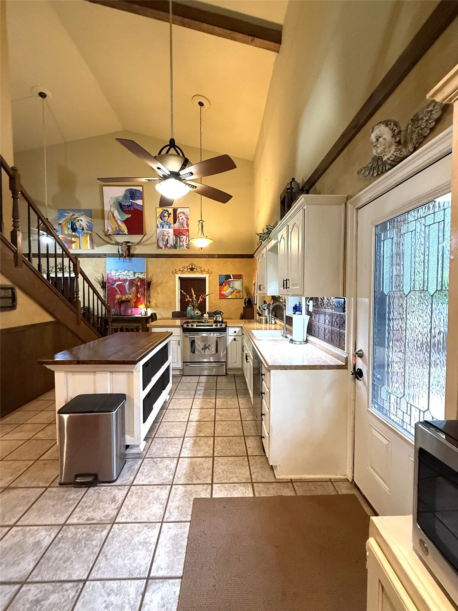 Single Family Residence For Sale in Van Zandt County , 440 VZ County Road 4814, Ben Wheeler, Texas 75754, 3 Bedroom, 3 Bathroom, Garage spaces, 2,008 Sqft, built in 1999, mls#21290868, Real Estate Agent in Ben Wheeler, Homes For Sale in Van Zandt county, Homes For Sale in Ben Wheeler, Realtor in Ben Wheeler Texas, Real Estate Brokerage Independent Realty Texas, Luminita Cordes Realtor