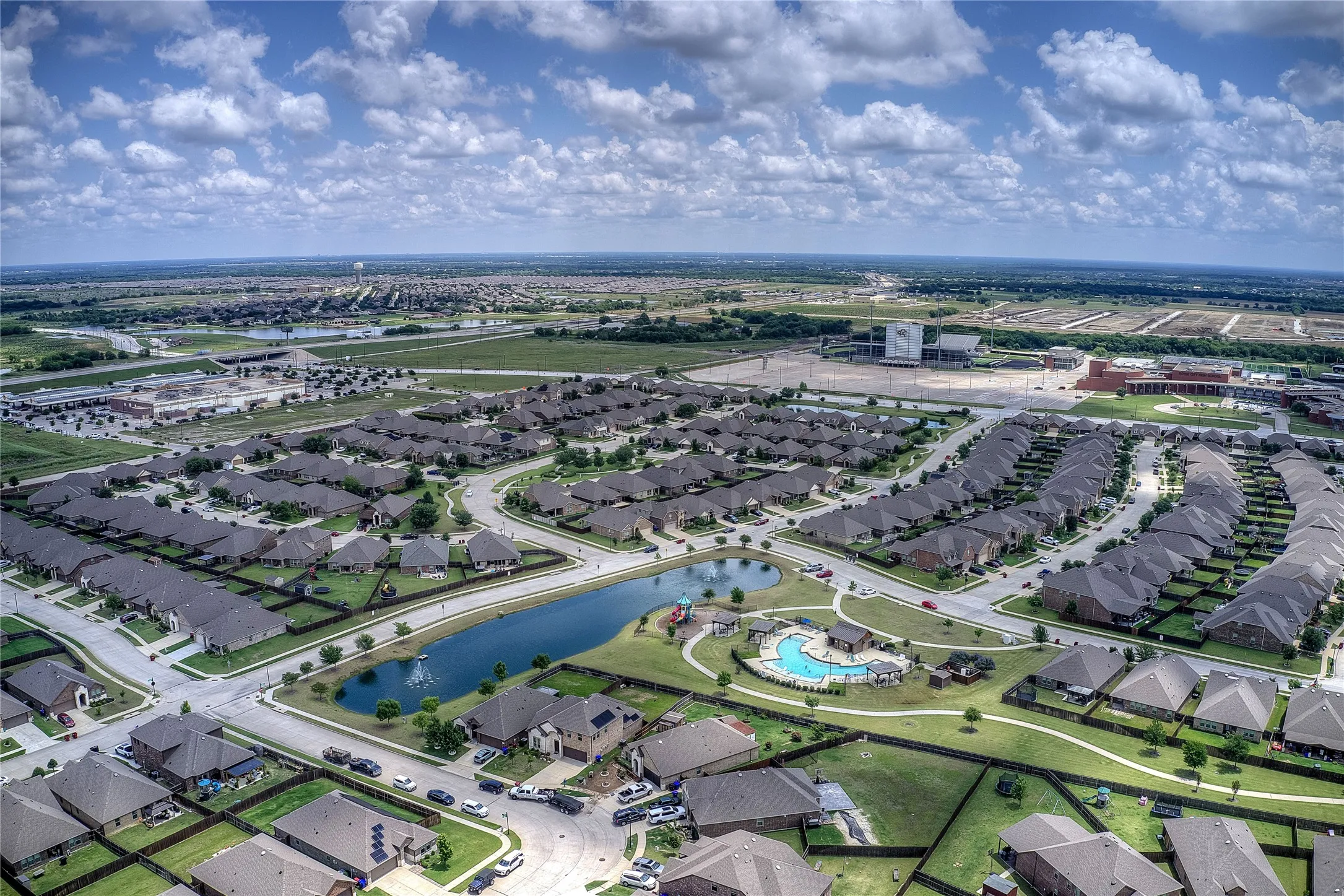Single Family Residence For Sale in Hunt County , 3217 Honeycomb Way, Royse City, Texas 75189, 4 Bedroom, 3 Bathroom, 2 Garage spaces, 2,478 Sqft, built in 2018, mls#21282461, Real Estate Agent in Royse City, Homes For Sale in Hunt county, Homes For Sale in Royse City, Realtor in Royse City Texas, Real Estate Brokerage Independent Realty Texas, Luminita Cordes Realtor