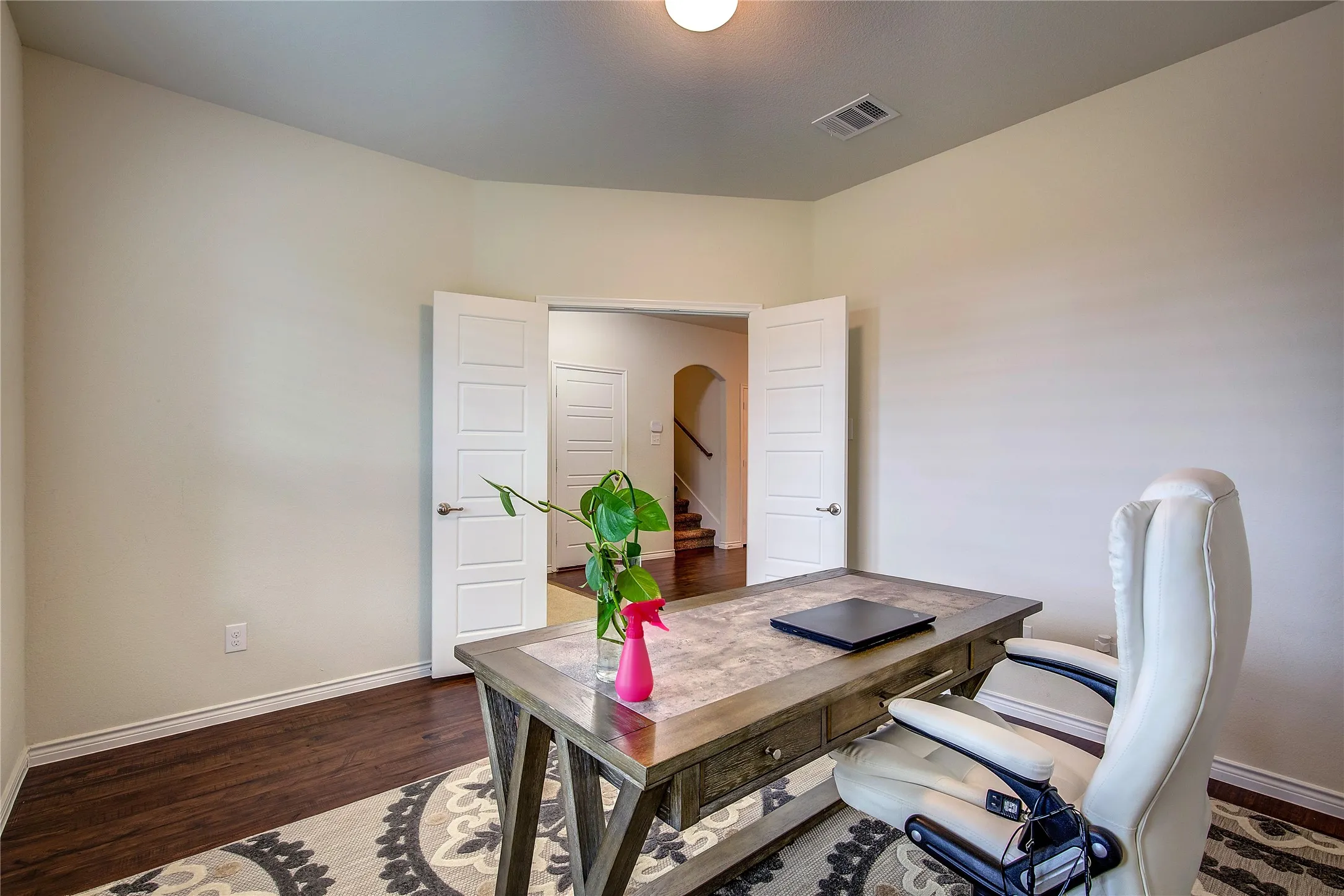 Single Family Residence For Sale in Hunt County , 3217 Honeycomb Way, Royse City, Texas 75189, 4 Bedroom, 3 Bathroom, 2 Garage spaces, 2,478 Sqft, built in 2018, mls#21282461, Real Estate Agent in Royse City, Homes For Sale in Hunt county, Homes For Sale in Royse City, Realtor in Royse City Texas, Real Estate Brokerage Independent Realty Texas, Luminita Cordes Realtor