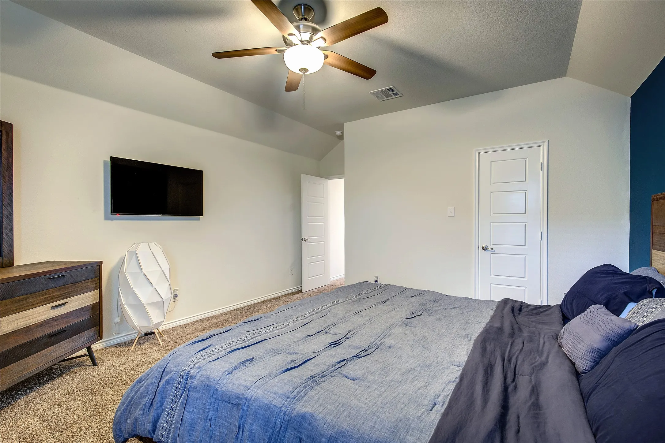 Bedroom #4 (Upstairs)
