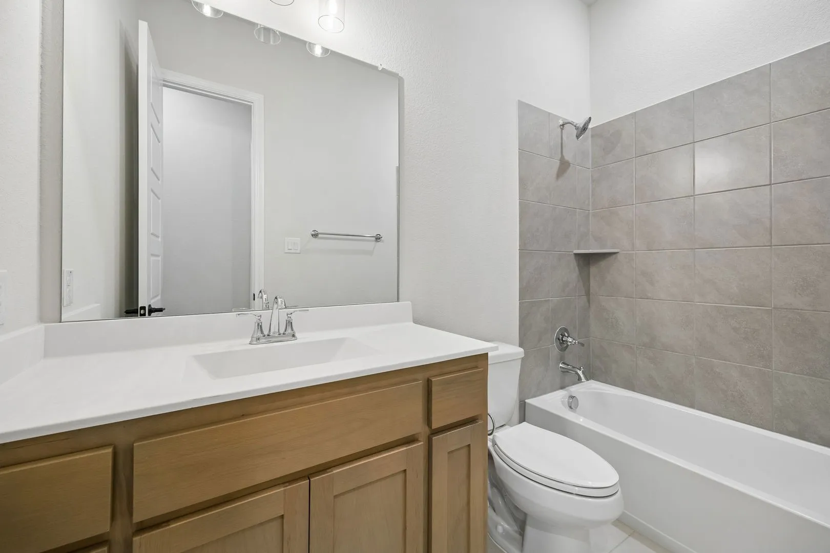 Single Family Residence For Sale in Tarrant County , 7320 Theodore Drive, Arlington, Texas 76002, 4 Bedroom, 4 Bathroom, 3 Garage spaces, 2,466 Sqft, built in 2026, mls#21290864, Real Estate Agent in Arlington, Homes For Sale in Tarrant county, Homes For Sale in Arlington, Realtor in Arlington Texas, Real Estate Brokerage Independent Realty Texas, Luminita Cordes Realtor