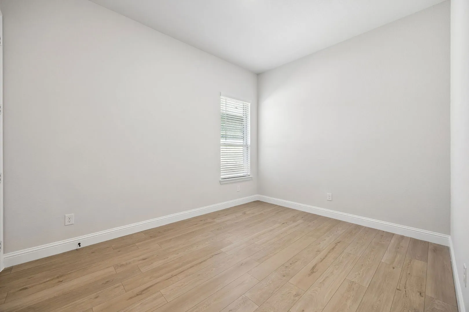 Single Family Residence For Sale in Tarrant County , 7320 Theodore Drive, Arlington, Texas 76002, 4 Bedroom, 4 Bathroom, 3 Garage spaces, 2,466 Sqft, built in 2026, mls#21290864, Real Estate Agent in Arlington, Homes For Sale in Tarrant county, Homes For Sale in Arlington, Realtor in Arlington Texas, Real Estate Brokerage Independent Realty Texas, Luminita Cordes Realtor