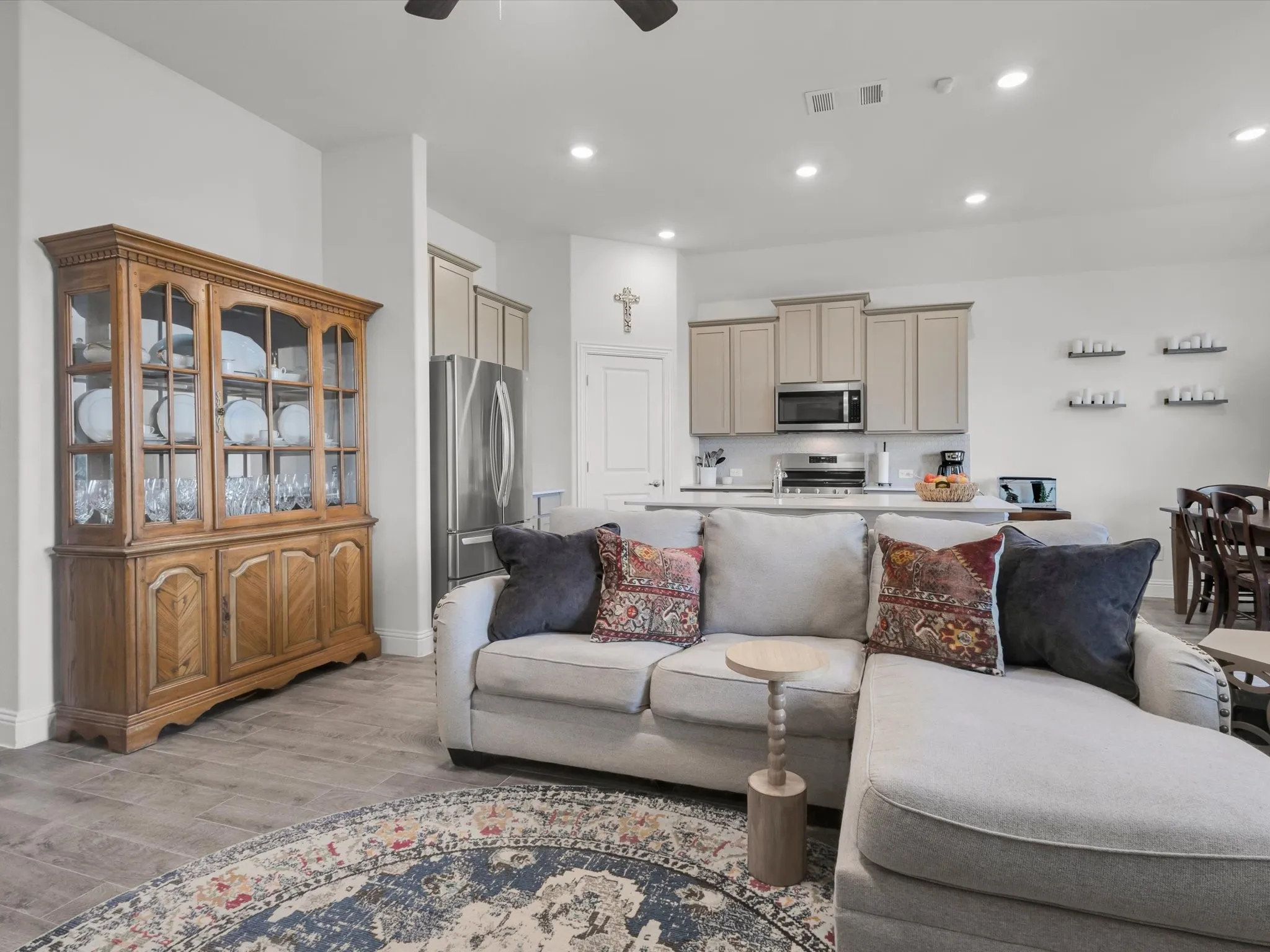 Single Family Residence For Sale in Denton County , 10925 Canyon Mine Drive, Aubrey, Texas 76227, 3 Bedroom, 2 Bathroom, 2 Garage spaces, 1,523 Sqft, built in 2021, mls#21289095, Real Estate Agent in Aubrey, Homes For Sale in Denton county, Homes For Sale in Aubrey, Realtor in Aubrey Texas, Real Estate Brokerage Independent Realty Texas, Luminita Cordes Realtor