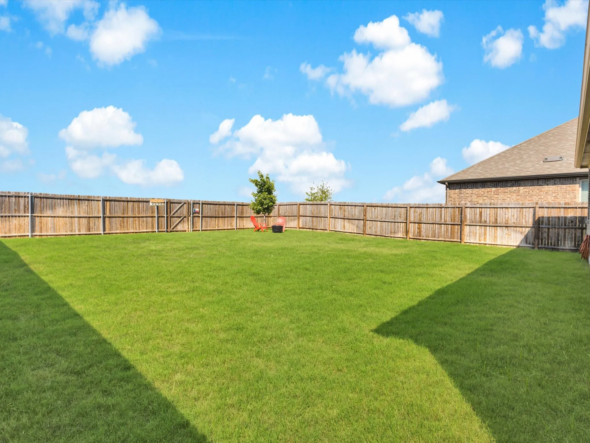 Single Family Residence For Sale in Denton County , 10925 Canyon Mine Drive, Aubrey, Texas 76227, 3 Bedroom, 2 Bathroom, 2 Garage spaces, 1,523 Sqft, built in 2021, mls#21289095, Real Estate Agent in Aubrey, Homes For Sale in Denton county, Homes For Sale in Aubrey, Realtor in Aubrey Texas, Real Estate Brokerage Independent Realty Texas, Luminita Cordes Realtor