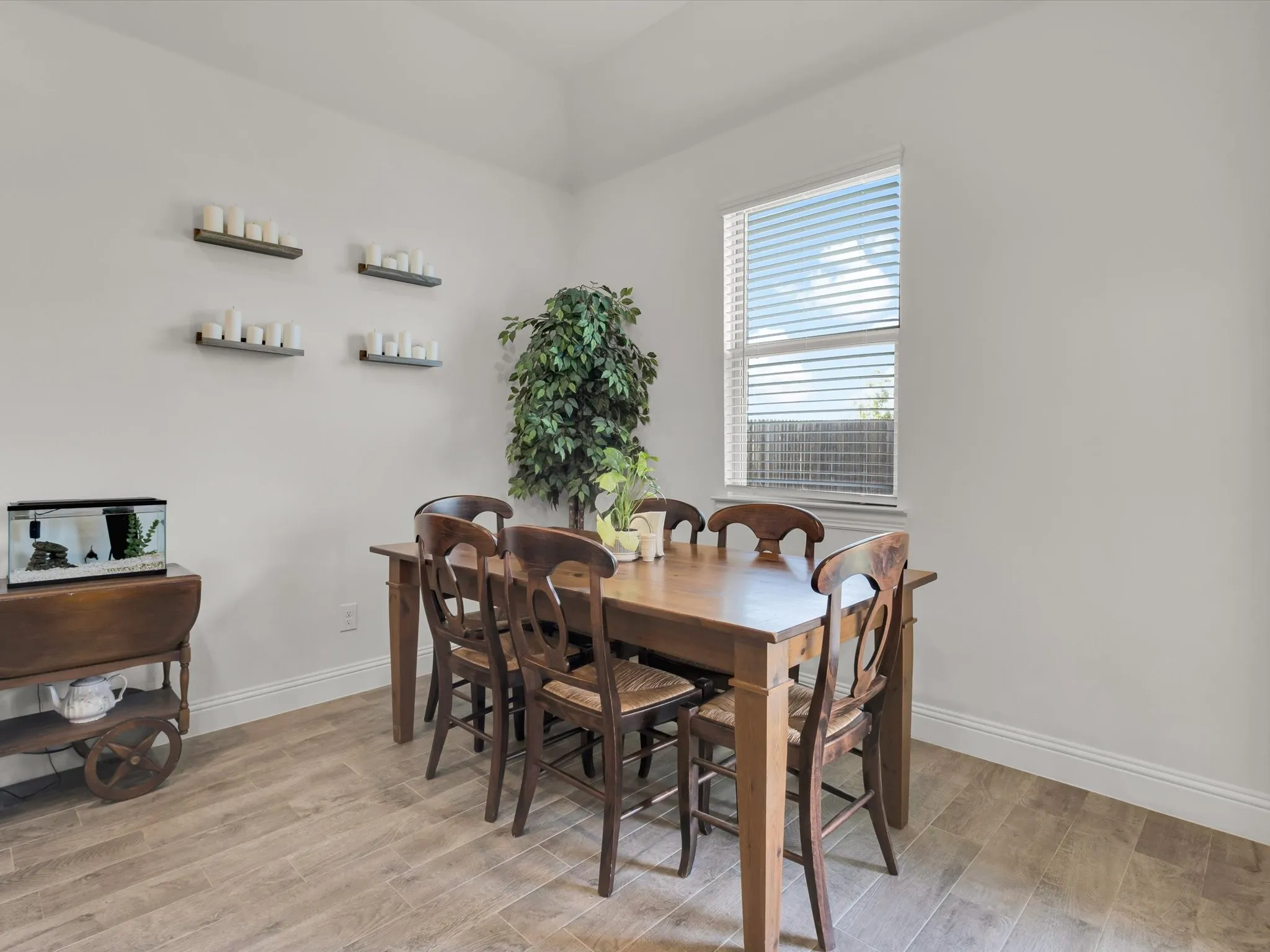 Single Family Residence For Sale in Denton County , 10925 Canyon Mine Drive, Aubrey, Texas 76227, 3 Bedroom, 2 Bathroom, 2 Garage spaces, 1,523 Sqft, built in 2021, mls#21289095, Real Estate Agent in Aubrey, Homes For Sale in Denton county, Homes For Sale in Aubrey, Realtor in Aubrey Texas, Real Estate Brokerage Independent Realty Texas, Luminita Cordes Realtor