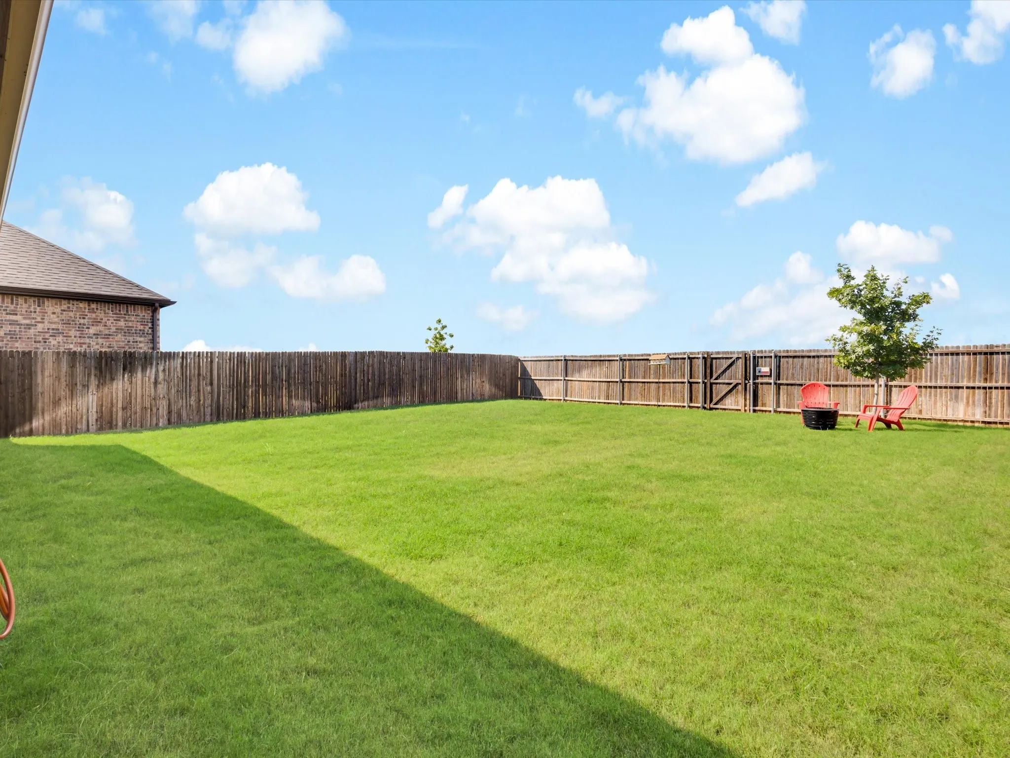 Single Family Residence For Sale in Denton County , 10925 Canyon Mine Drive, Aubrey, Texas 76227, 3 Bedroom, 2 Bathroom, 2 Garage spaces, 1,523 Sqft, built in 2021, mls#21289095, Real Estate Agent in Aubrey, Homes For Sale in Denton county, Homes For Sale in Aubrey, Realtor in Aubrey Texas, Real Estate Brokerage Independent Realty Texas, Luminita Cordes Realtor
