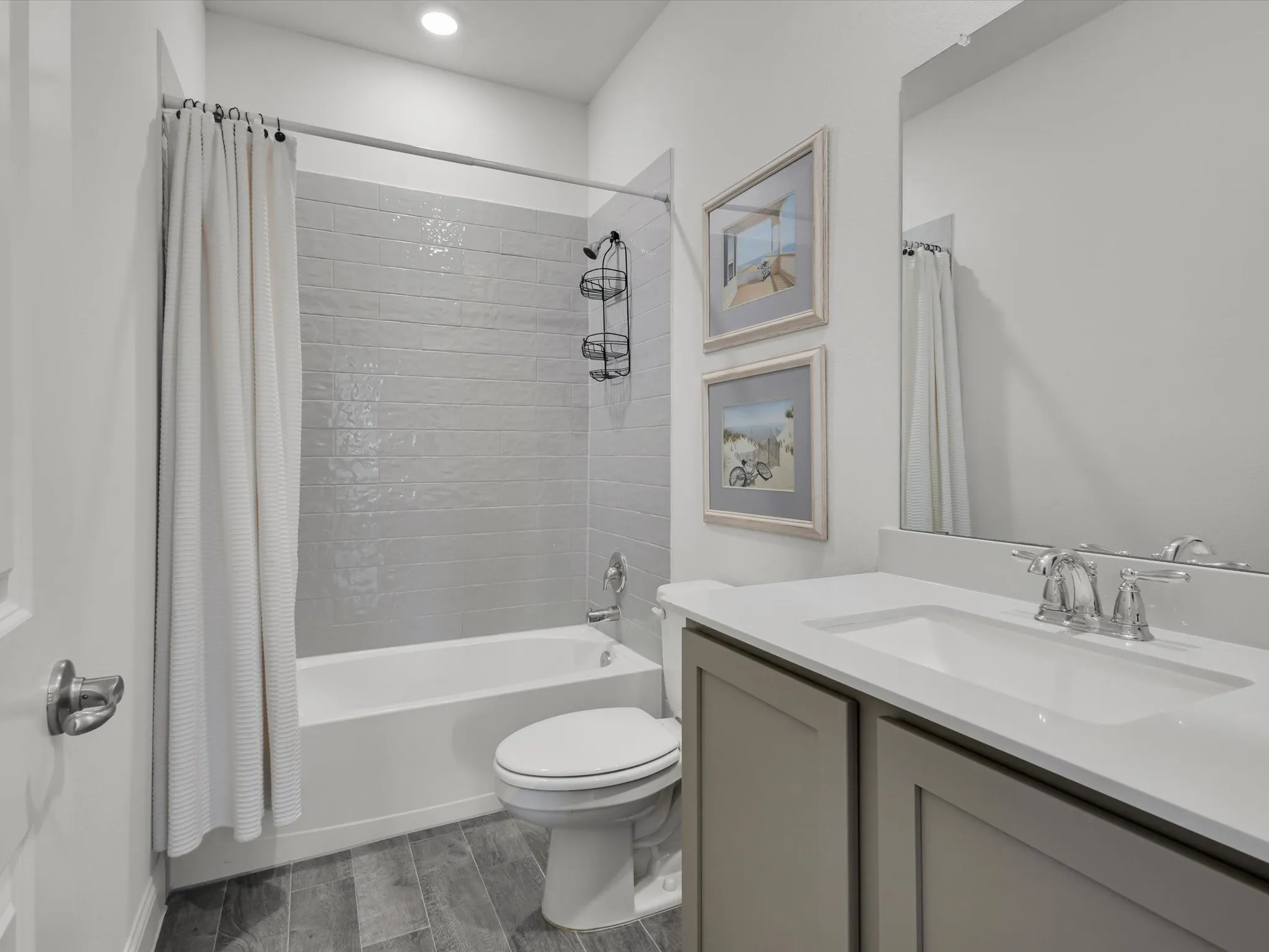 Single Family Residence For Sale in Denton County , 10925 Canyon Mine Drive, Aubrey, Texas 76227, 3 Bedroom, 2 Bathroom, 2 Garage spaces, 1,523 Sqft, built in 2021, mls#21289095, Real Estate Agent in Aubrey, Homes For Sale in Denton county, Homes For Sale in Aubrey, Realtor in Aubrey Texas, Real Estate Brokerage Independent Realty Texas, Luminita Cordes Realtor