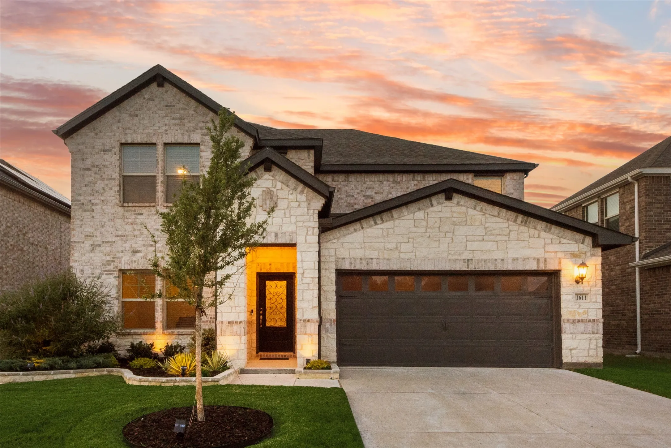 Single Family Residence For Sale in Collin County , 1611 Ironwood Way, Melissa, Texas 75454, 4 Bedroom, 4 Bathroom, 2 Garage spaces, 3,103 Sqft, built in 2022, mls#21286088, Real Estate Agent in Melissa, Homes For Sale in Collin county, Homes For Sale in Melissa, Realtor in Melissa Texas, Real Estate Brokerage Independent Realty Texas, Luminita Cordes Realtor