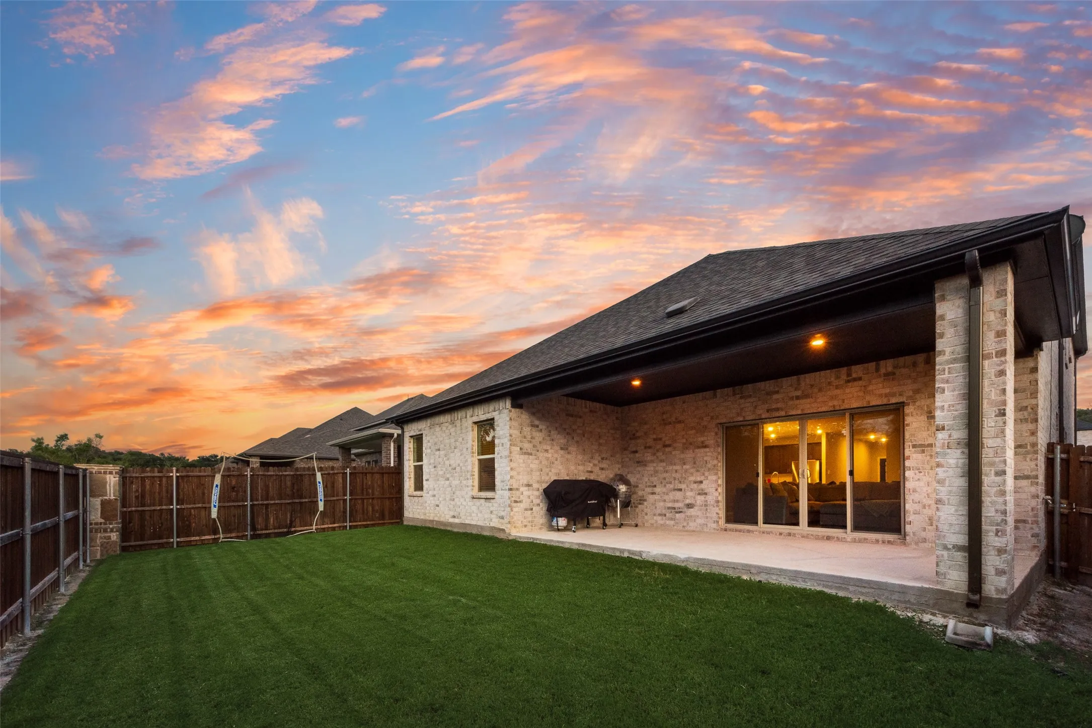 Single Family Residence For Sale in Collin County , 1611 Ironwood Way, Melissa, Texas 75454, 4 Bedroom, 4 Bathroom, 2 Garage spaces, 3,103 Sqft, built in 2022, mls#21286088, Real Estate Agent in Melissa, Homes For Sale in Collin county, Homes For Sale in Melissa, Realtor in Melissa Texas, Real Estate Brokerage Independent Realty Texas, Luminita Cordes Realtor