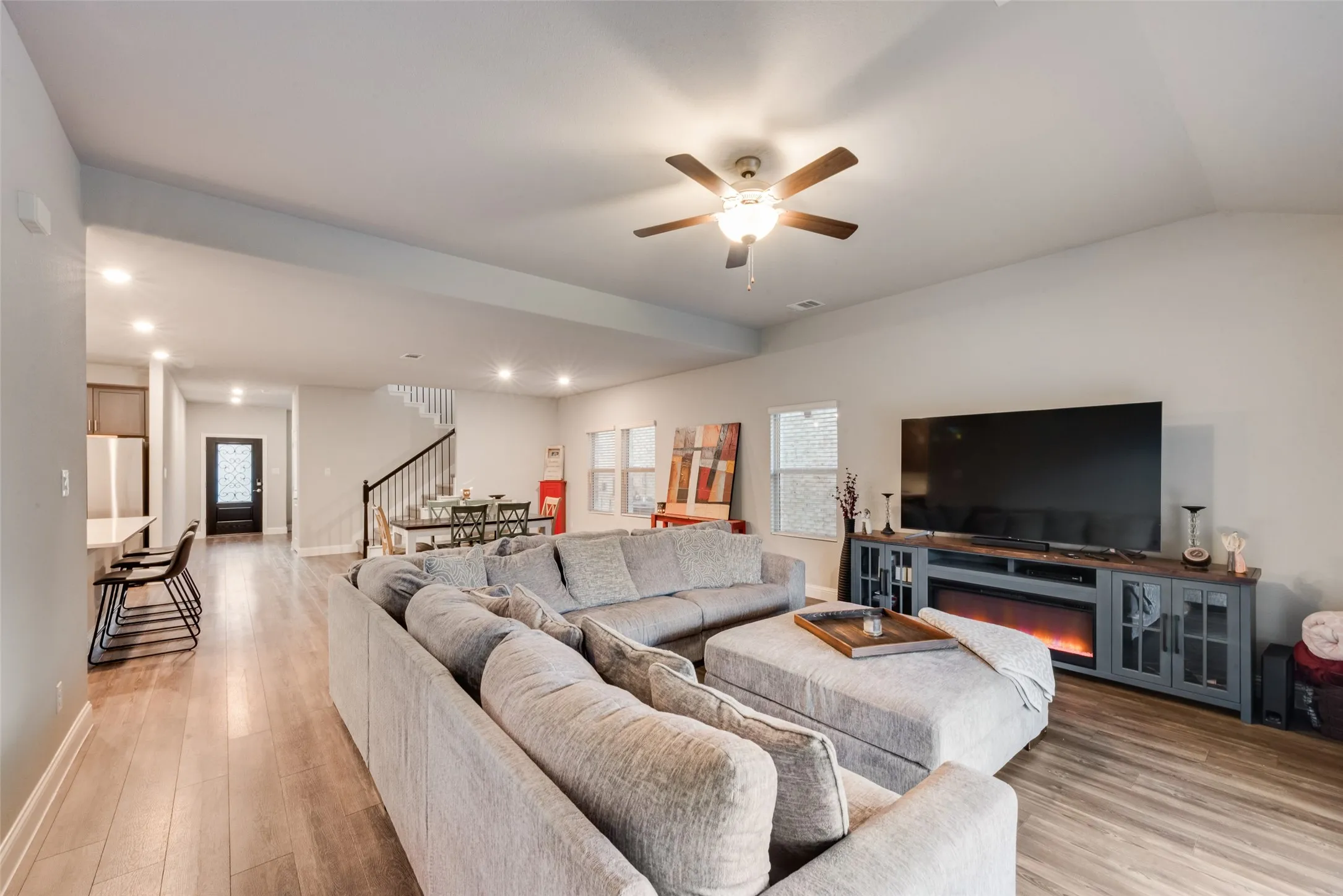 Single Family Residence For Sale in Collin County , 1611 Ironwood Way, Melissa, Texas 75454, 4 Bedroom, 4 Bathroom, 2 Garage spaces, 3,103 Sqft, built in 2022, mls#21286088, Real Estate Agent in Melissa, Homes For Sale in Collin county, Homes For Sale in Melissa, Realtor in Melissa Texas, Real Estate Brokerage Independent Realty Texas, Luminita Cordes Realtor