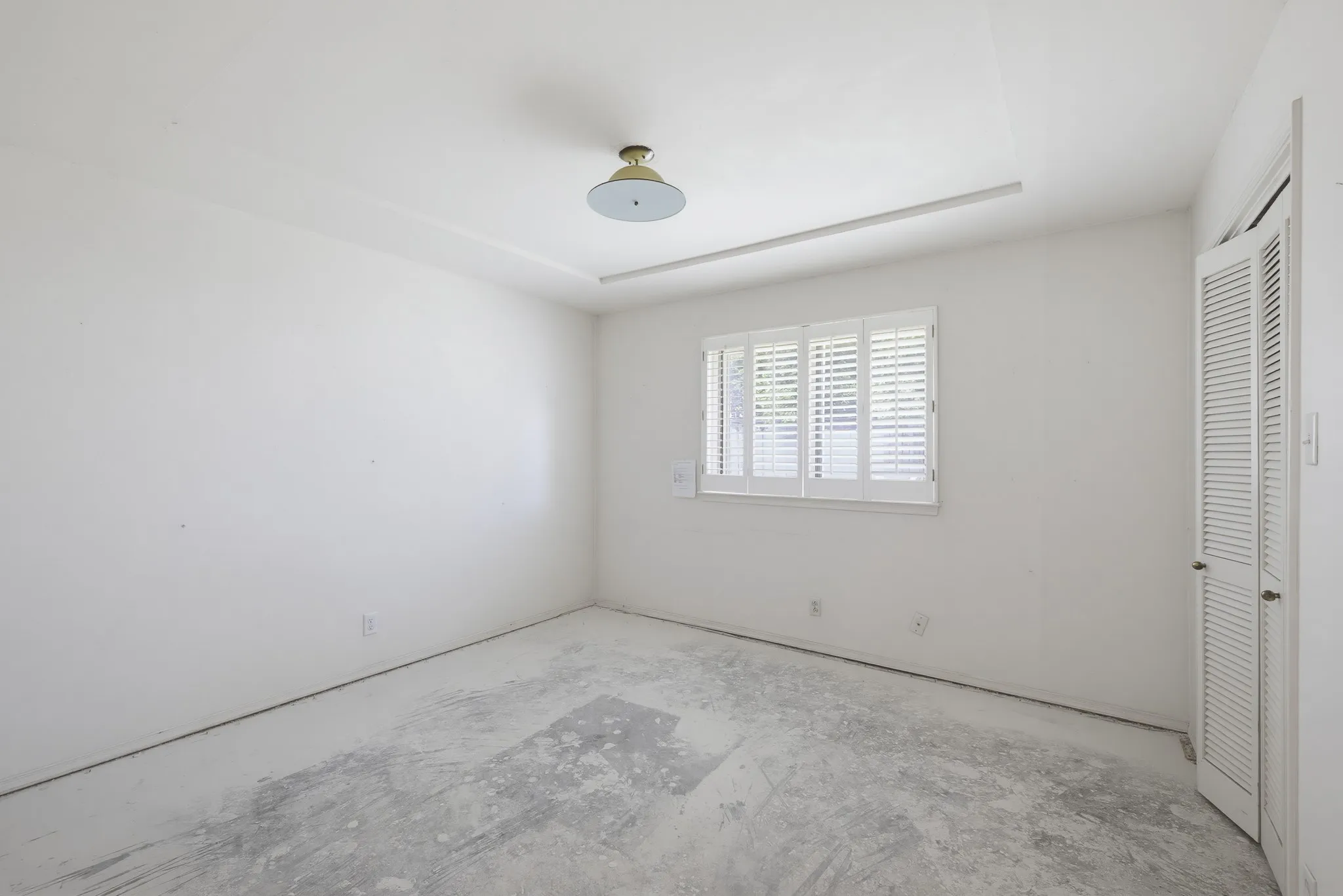 Single Family Residence For Sale in Tarrant County , 21 Crosslands Road, Benbrook, Texas 76132, 4 Bedroom, 3 Bathroom, 2 Garage spaces, 2,882 Sqft, built in 1976, mls#21290520, Real Estate Agent in Benbrook, Homes For Sale in Tarrant county, Homes For Sale in Benbrook, Realtor in Benbrook Texas, Real Estate Brokerage Independent Realty Texas, Luminita Cordes Realtor