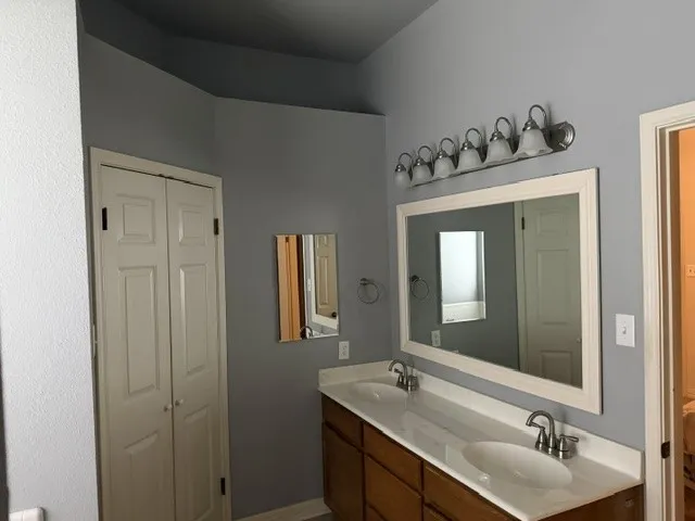 Single Family Residence For Sale in Bell County , 3012 Red Oak Drive, Belton, Texas 76513, 3 Bedrooms, 2 Bathrooms, 2 Garage spaces, 2,012 Sqft, built in 1992, Price $372,250, mls#21290762, Real Estate Agent in Belton, Homes For Sale in Bell county, Homes For Sale in Belton, Realtor in Belton Texas, Real Estate Brokerage Independent Realty Texas, Luminita Cordes Realtor