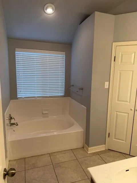 Single Family Residence For Sale in Bell County , 3012 Red Oak Drive, Belton, Texas 76513, 3 Bedrooms, 2 Bathrooms, 2 Garage spaces, 2,012 Sqft, built in 1992, Price $372,250, mls#21290762, Real Estate Agent in Belton, Homes For Sale in Bell county, Homes For Sale in Belton, Realtor in Belton Texas, Real Estate Brokerage Independent Realty Texas, Luminita Cordes Realtor