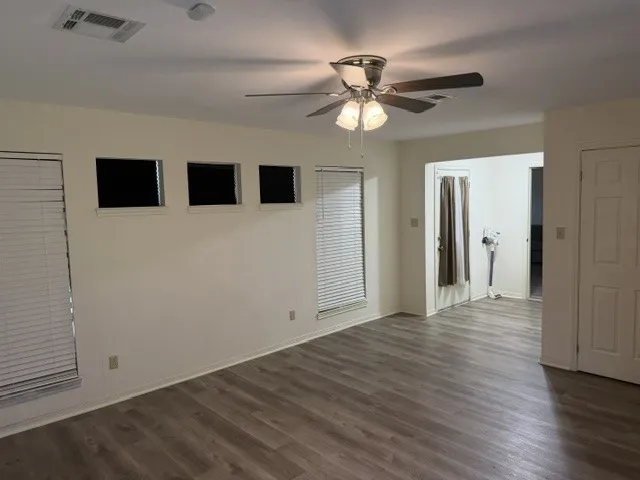 Single Family Residence For Sale in Bell County , 3012 Red Oak Drive, Belton, Texas 76513, 3 Bedrooms, 2 Bathrooms, 2 Garage spaces, 2,012 Sqft, built in 1992, Price $372,250, mls#21290762, Real Estate Agent in Belton, Homes For Sale in Bell county, Homes For Sale in Belton, Realtor in Belton Texas, Real Estate Brokerage Independent Realty Texas, Luminita Cordes Realtor