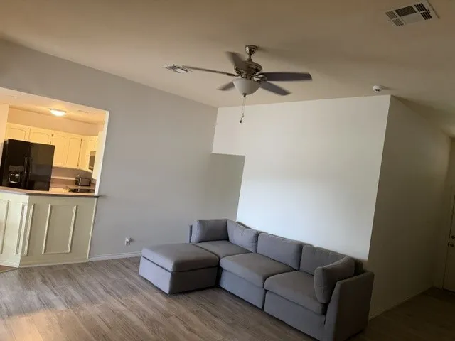 Single Family Residence For Sale in Bell County , 3012 Red Oak Drive, Belton, Texas 76513, 3 Bedrooms, 2 Bathrooms, 2 Garage spaces, 2,012 Sqft, built in 1992, Price $372,250, mls#21290762, Real Estate Agent in Belton, Homes For Sale in Bell county, Homes For Sale in Belton, Realtor in Belton Texas, Real Estate Brokerage Independent Realty Texas, Luminita Cordes Realtor