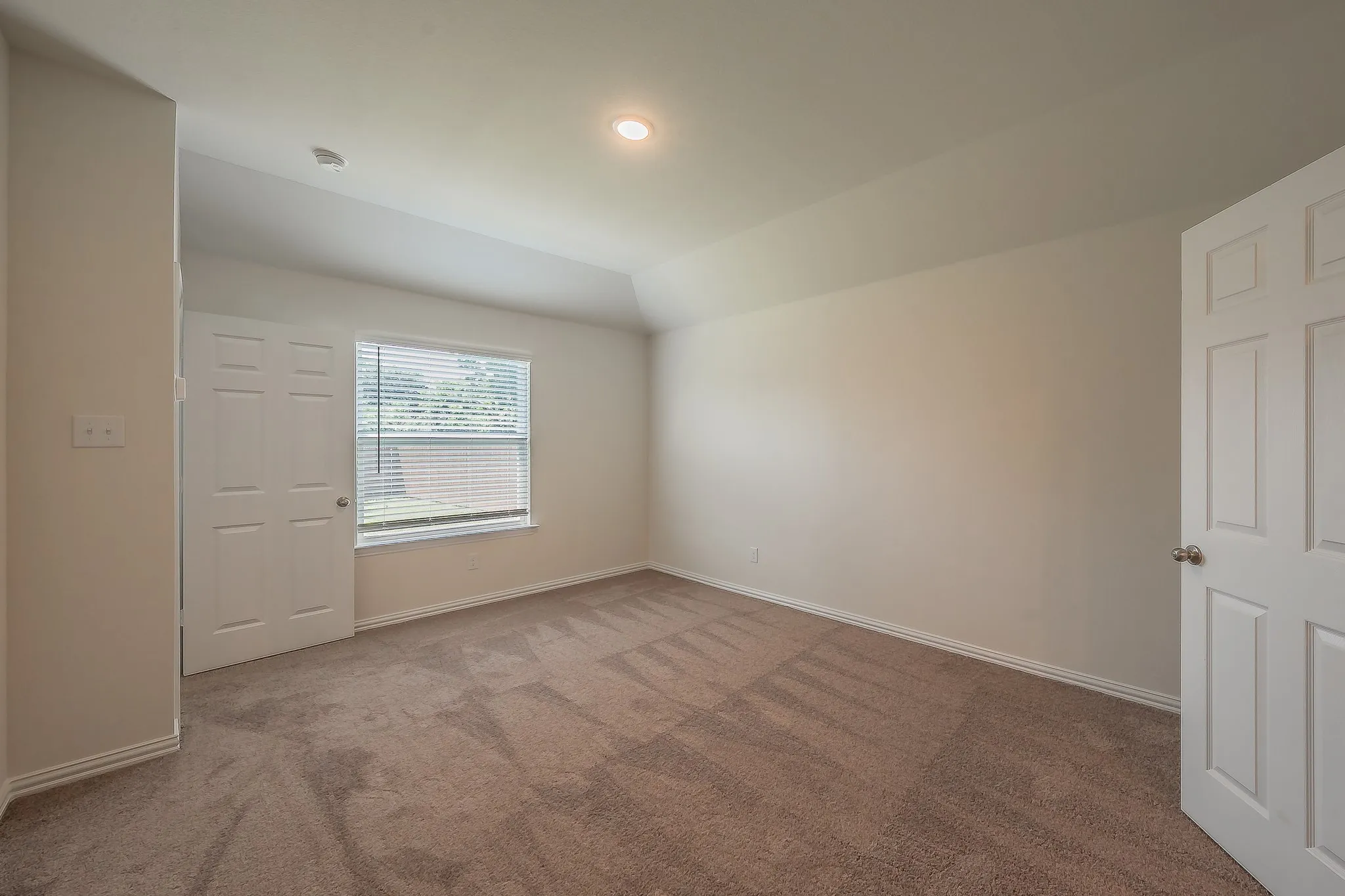 Single Family Residence For Sale in Johnson County , 433 Rose Avenue, Cleburne, Texas 76033, 4 Bedroom, 2 Bathroom, 2 Garage spaces, 1,763 Sqft, built in 2024, mls#21289876, Real Estate Agent in Cleburne, Homes For Sale in Johnson county, Homes For Sale in Cleburne, Realtor in Cleburne Texas, Real Estate Brokerage Independent Realty Texas, Luminita Cordes Realtor
