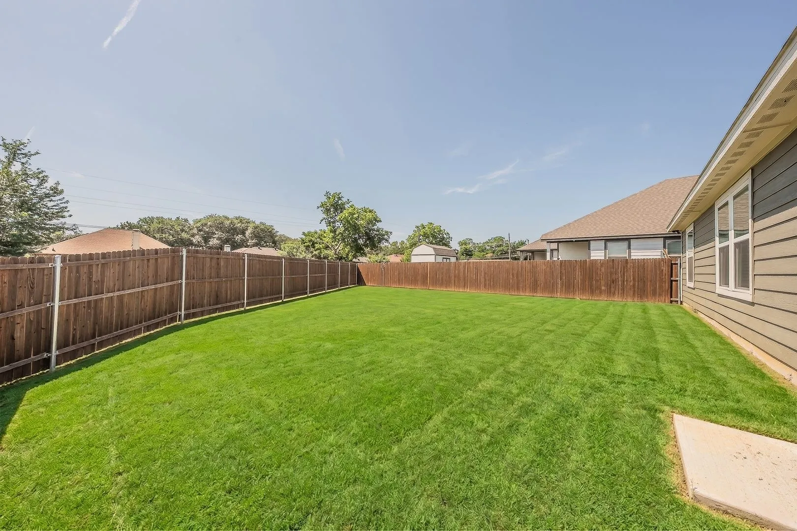 Single Family Residence For Sale in Johnson County , 433 Rose Avenue, Cleburne, Texas 76033, 4 Bedroom, 2 Bathroom, 2 Garage spaces, 1,763 Sqft, built in 2024, mls#21289876, Real Estate Agent in Cleburne, Homes For Sale in Johnson county, Homes For Sale in Cleburne, Realtor in Cleburne Texas, Real Estate Brokerage Independent Realty Texas, Luminita Cordes Realtor