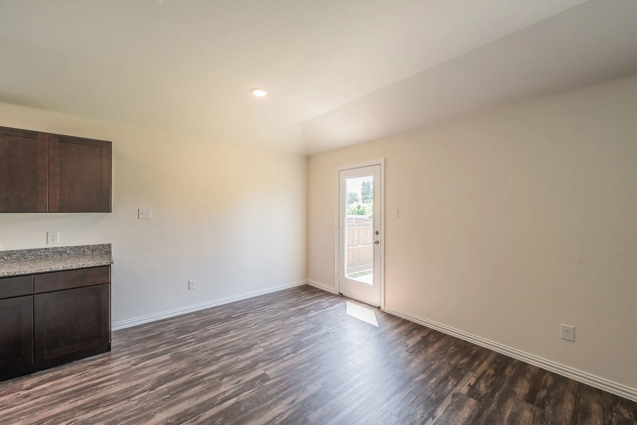 Single Family Residence For Sale in Johnson County , 433 Rose Avenue, Cleburne, Texas 76033, 4 Bedroom, 2 Bathroom, 2 Garage spaces, 1,763 Sqft, built in 2024, mls#21289876, Real Estate Agent in Cleburne, Homes For Sale in Johnson county, Homes For Sale in Cleburne, Realtor in Cleburne Texas, Real Estate Brokerage Independent Realty Texas, Luminita Cordes Realtor