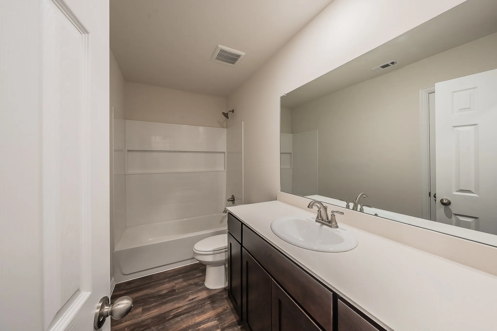 Single Family Residence For Sale in Johnson County , 433 Rose Avenue, Cleburne, Texas 76033, 4 Bedroom, 2 Bathroom, 2 Garage spaces, 1,763 Sqft, built in 2024, mls#21289876, Real Estate Agent in Cleburne, Homes For Sale in Johnson county, Homes For Sale in Cleburne, Realtor in Cleburne Texas, Real Estate Brokerage Independent Realty Texas, Luminita Cordes Realtor