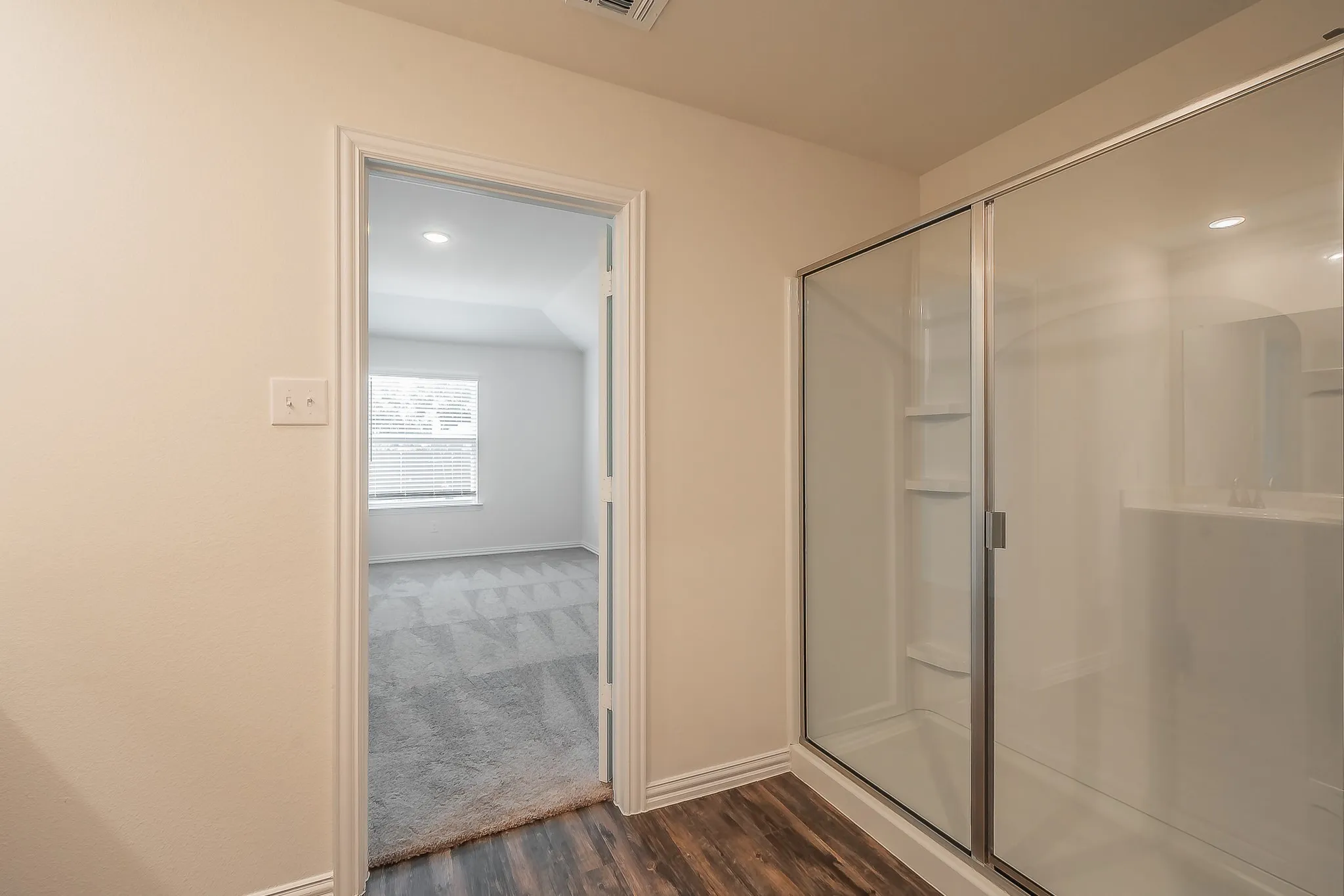 Single Family Residence For Sale in Johnson County , 433 Rose Avenue, Cleburne, Texas 76033, 4 Bedroom, 2 Bathroom, 2 Garage spaces, 1,763 Sqft, built in 2024, mls#21289876, Real Estate Agent in Cleburne, Homes For Sale in Johnson county, Homes For Sale in Cleburne, Realtor in Cleburne Texas, Real Estate Brokerage Independent Realty Texas, Luminita Cordes Realtor